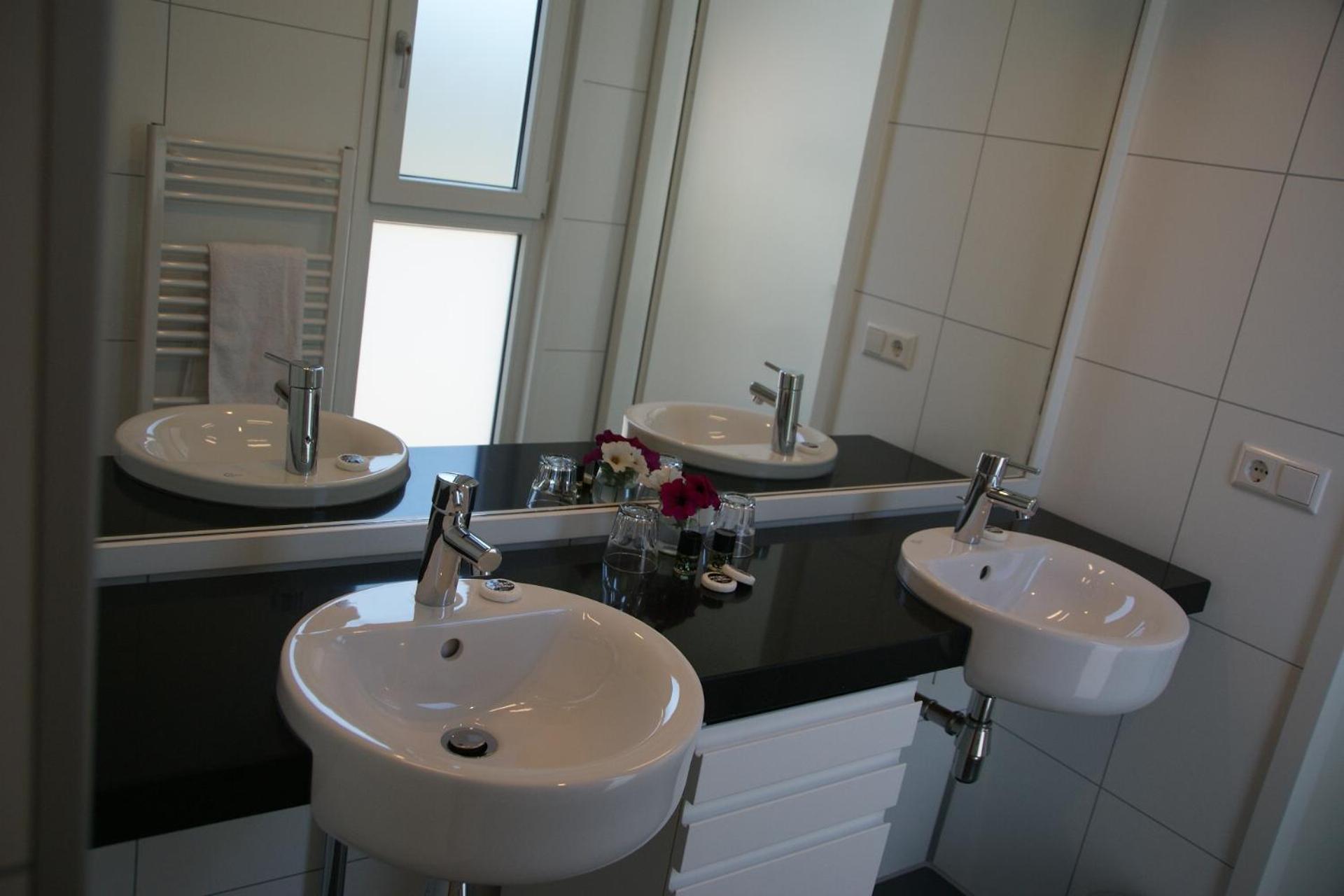 Quadruple Room - Photo 15