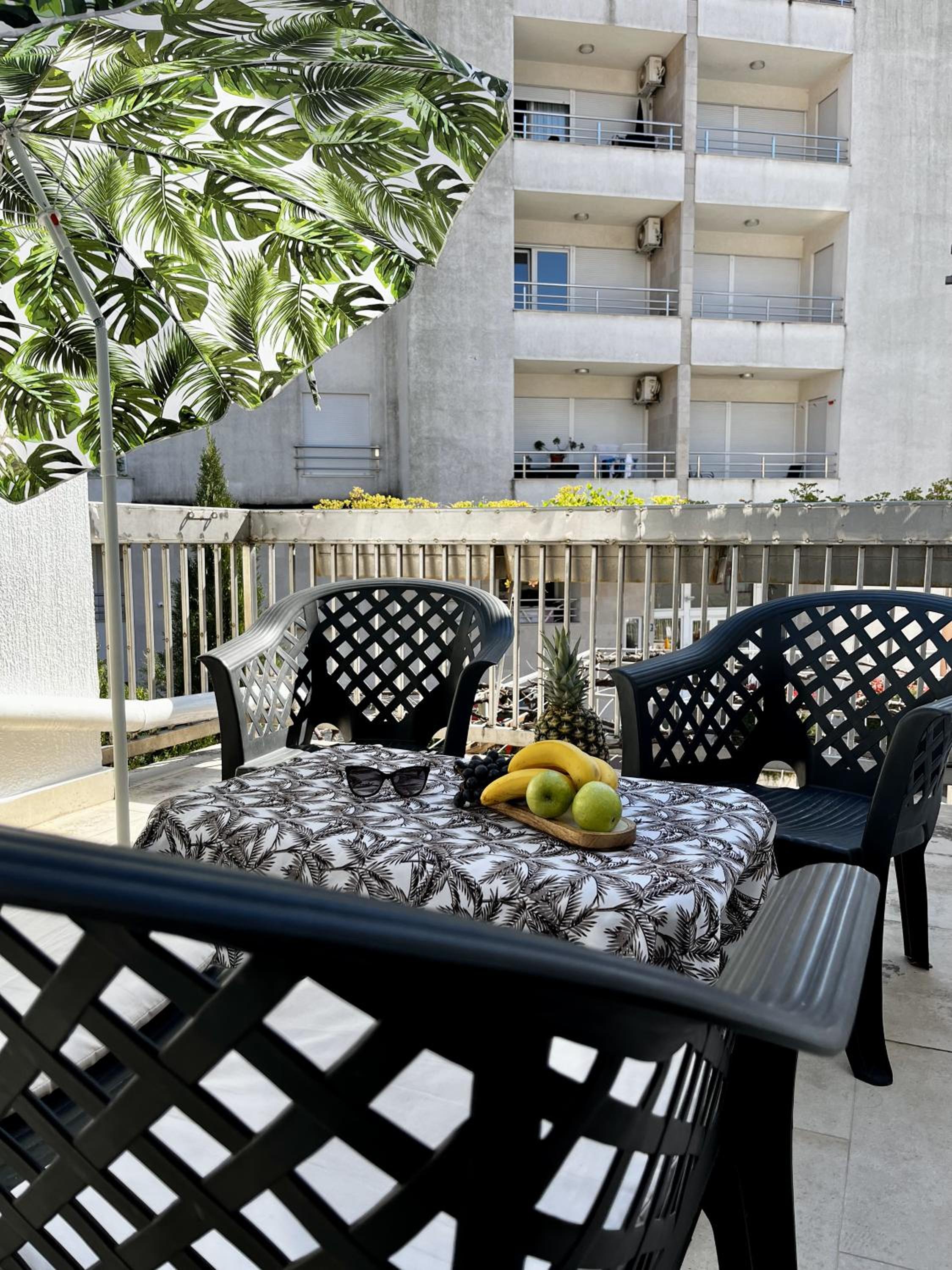 Deluxe Triple Studio with balcony - Photo 7