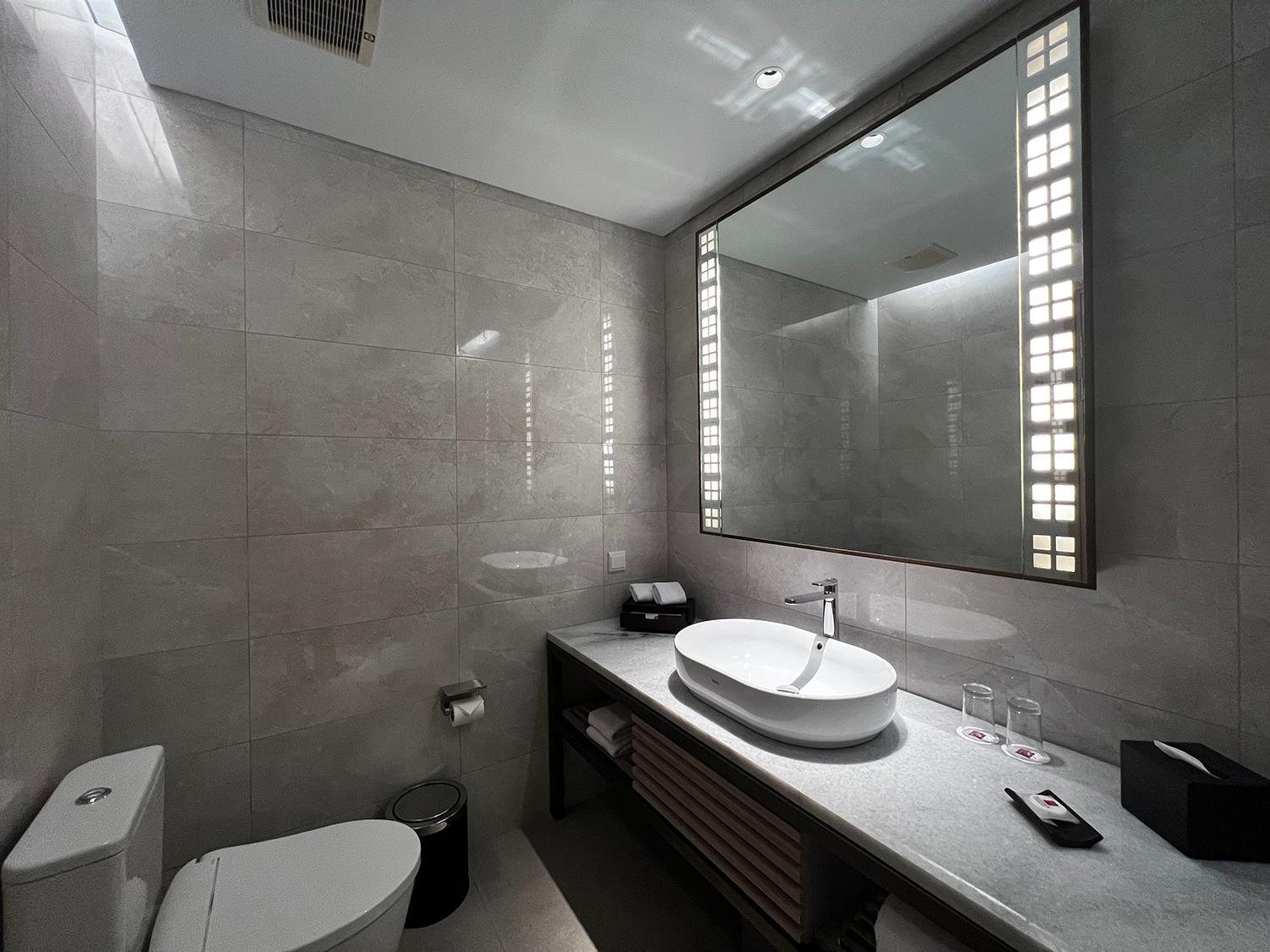 Three-Bedroom Suite - Photo 20