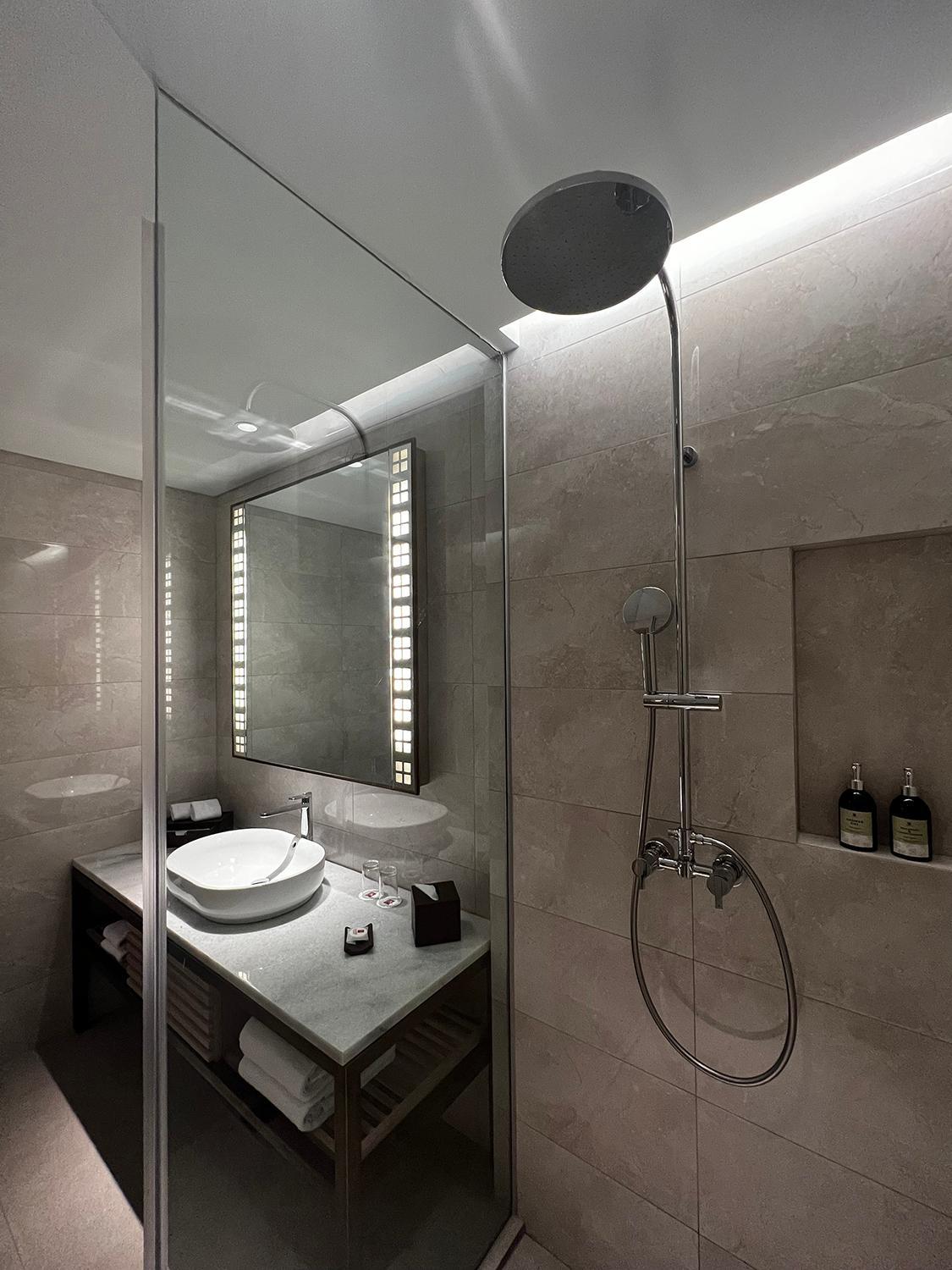 Three-Bedroom Suite - Photo 19