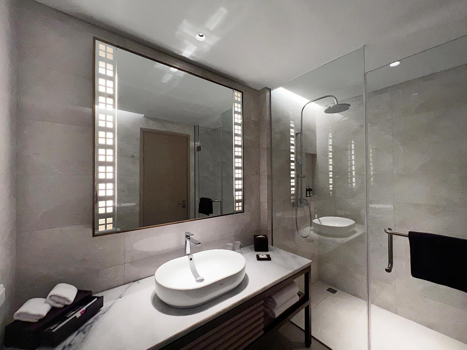 Three-Bedroom Suite - Photo 11