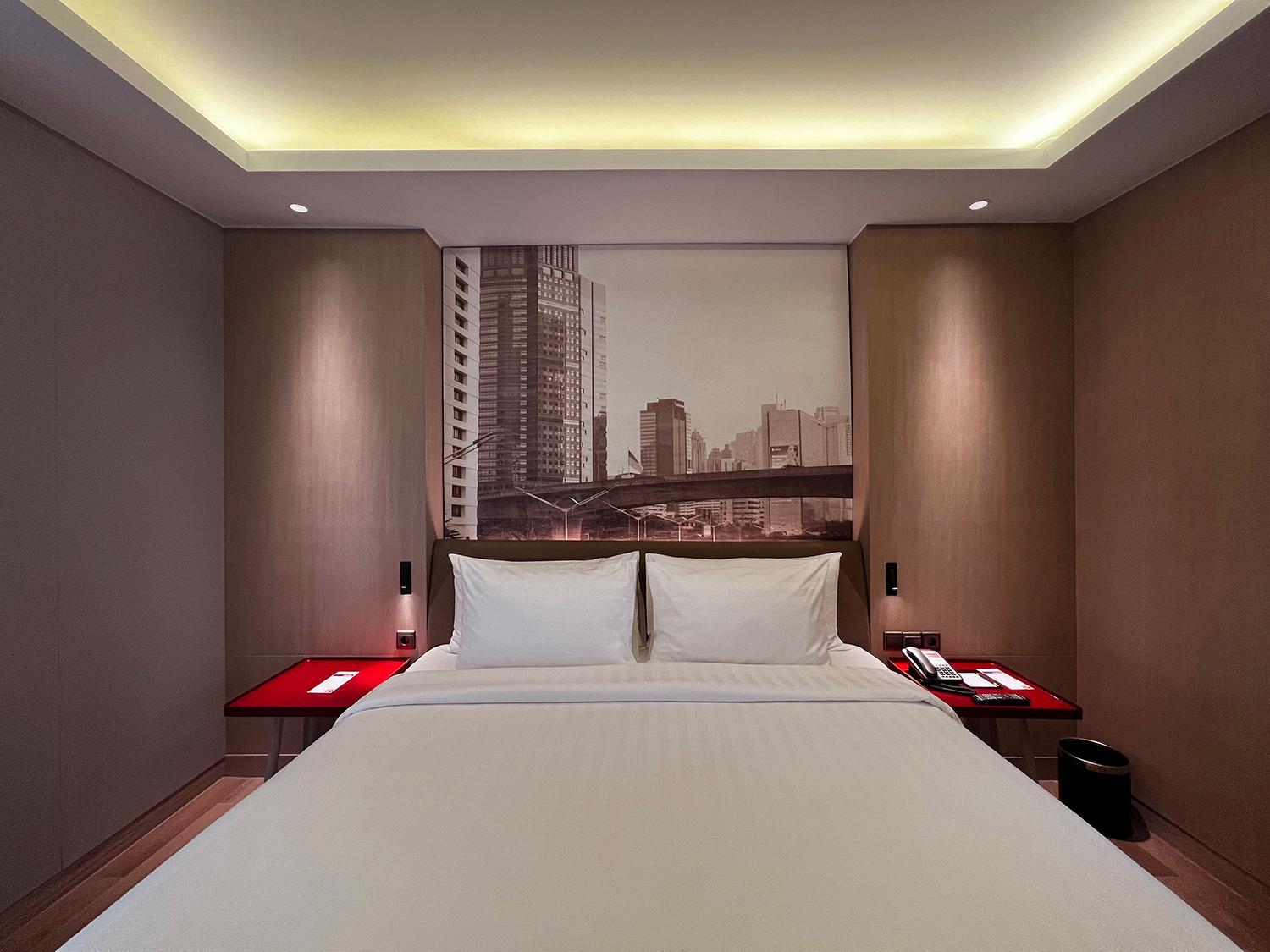 Three-Bedroom Suite - Photo 18