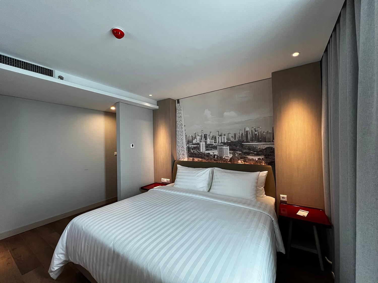 Three-Bedroom Suite - Photo 12