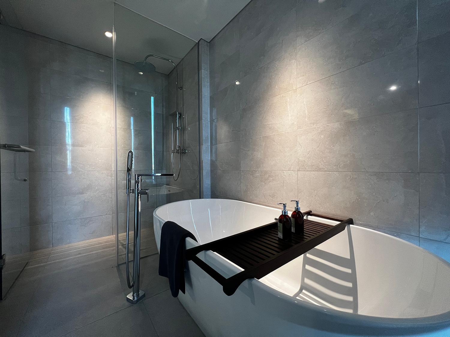 Three-Bedroom Suite - Photo 6