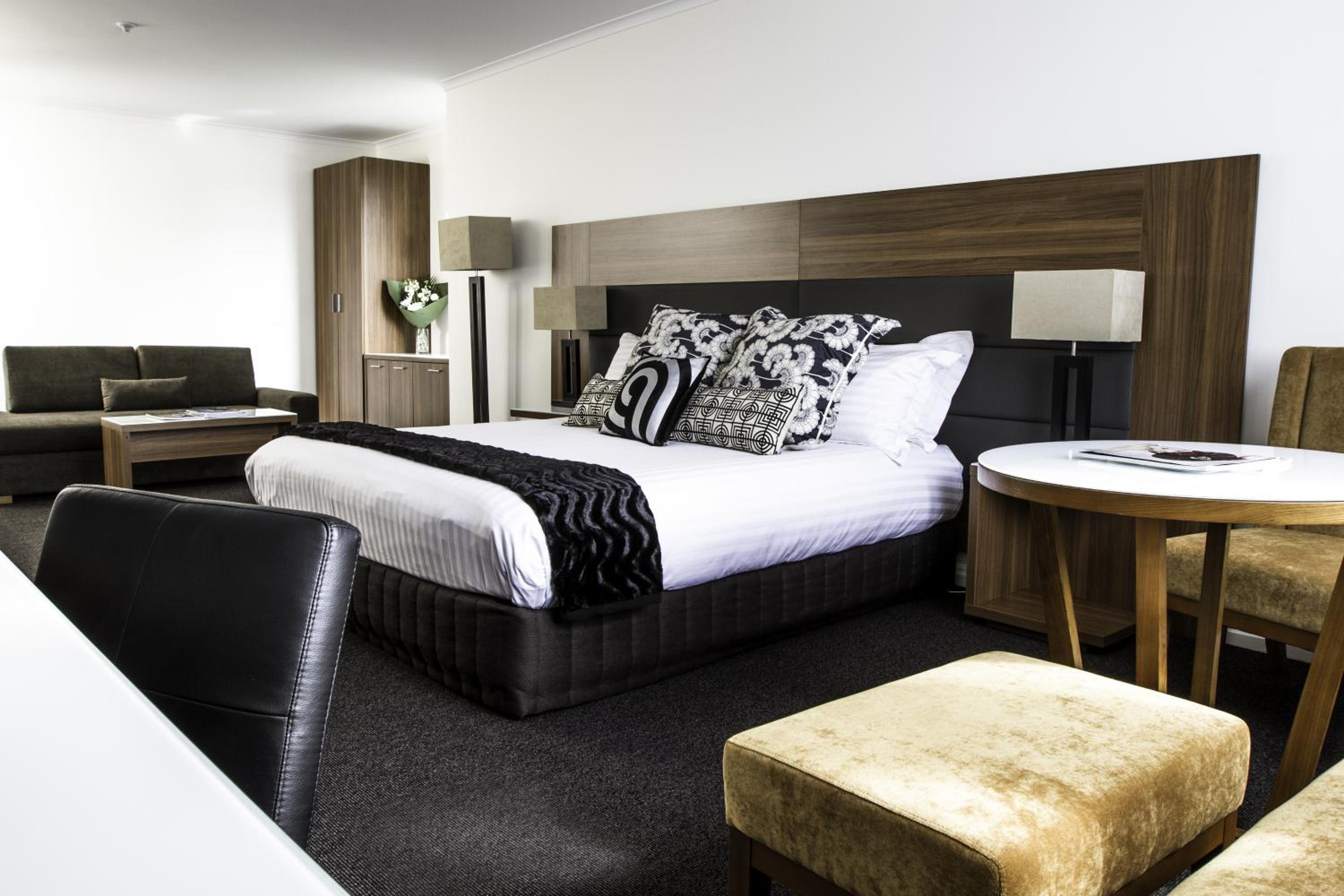 King Suite with Harbor View - Photo 1