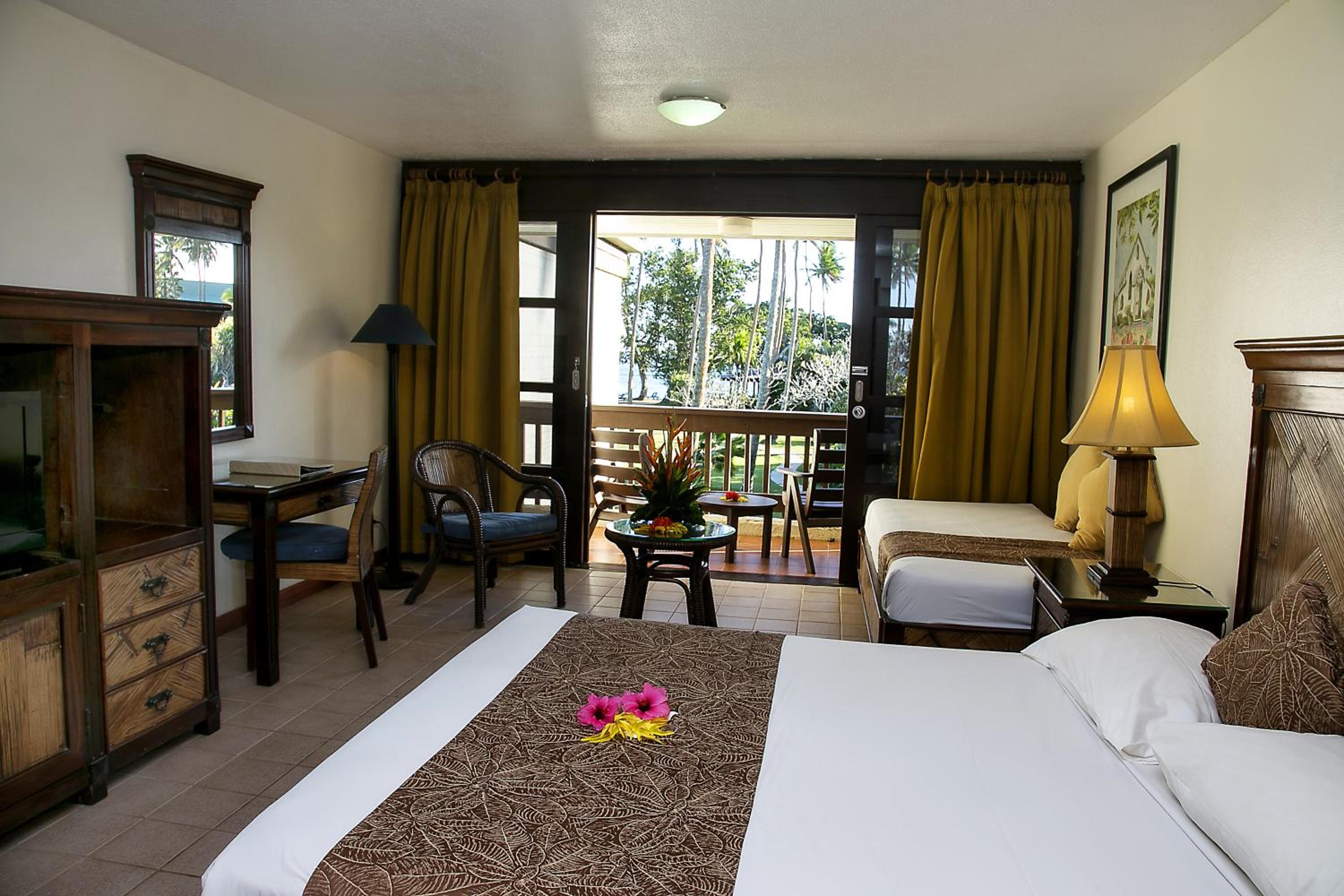 Standard Double Room with Garden View