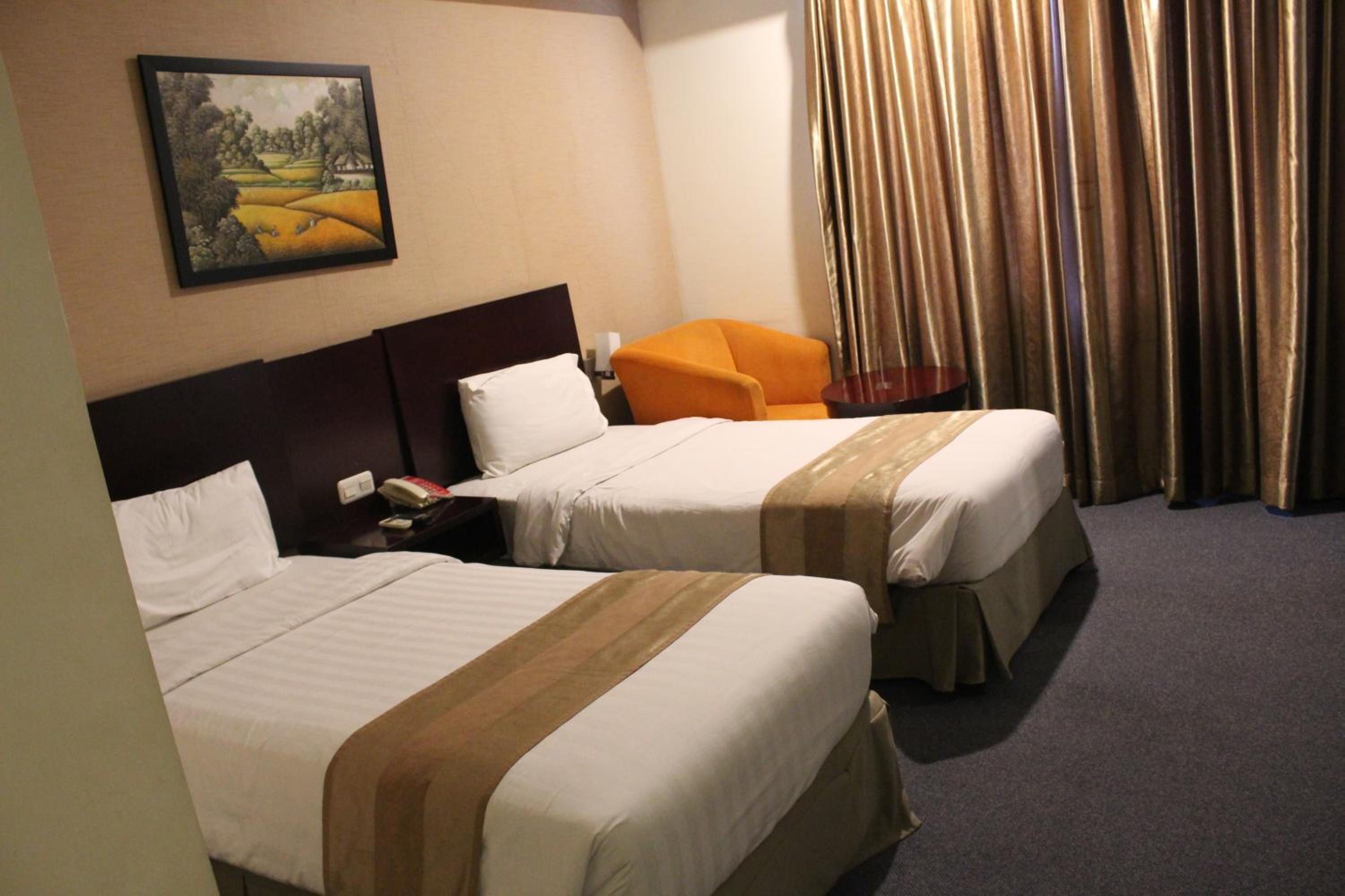 Superior Twin Room - Photo 1