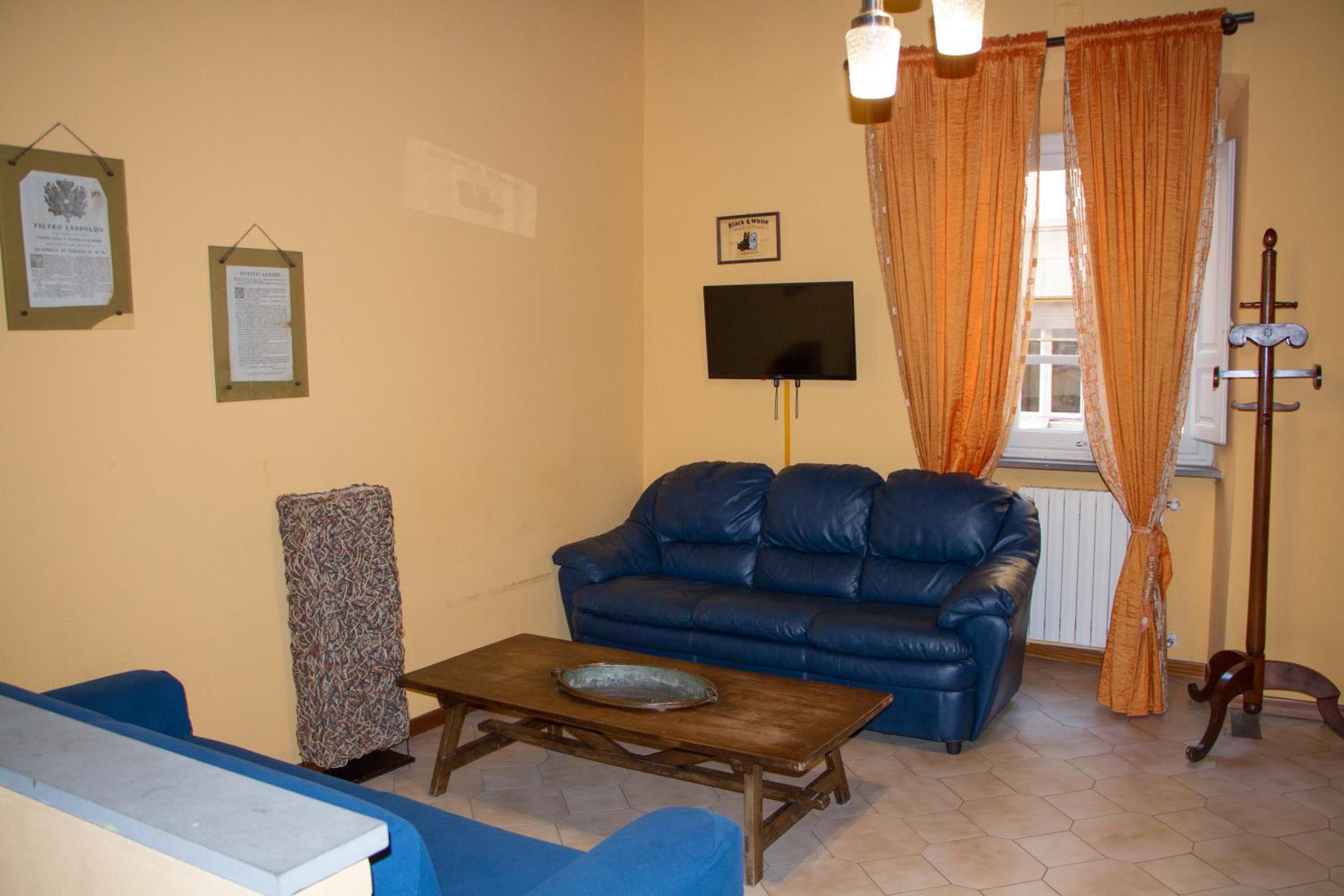 Two-Bedroom Apartment - Photo 24