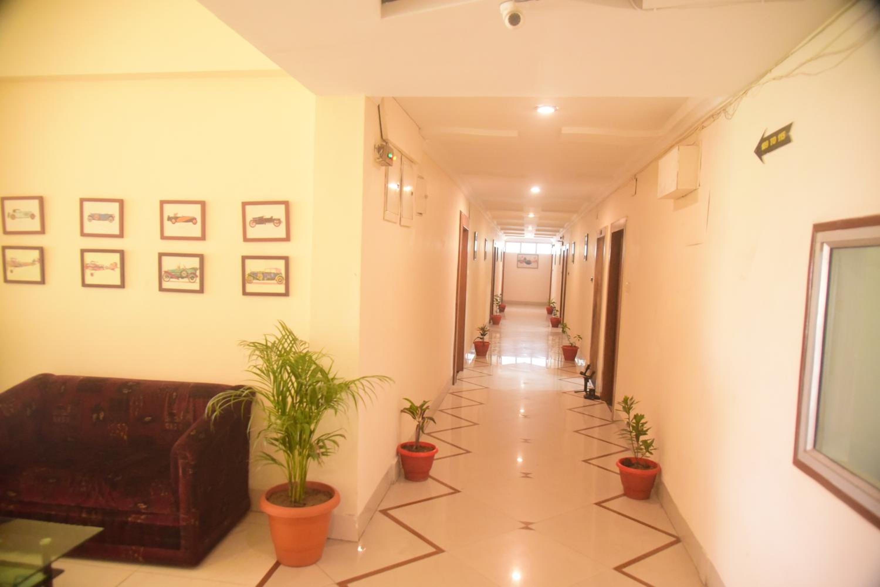 Deluxe Room - Photo 4