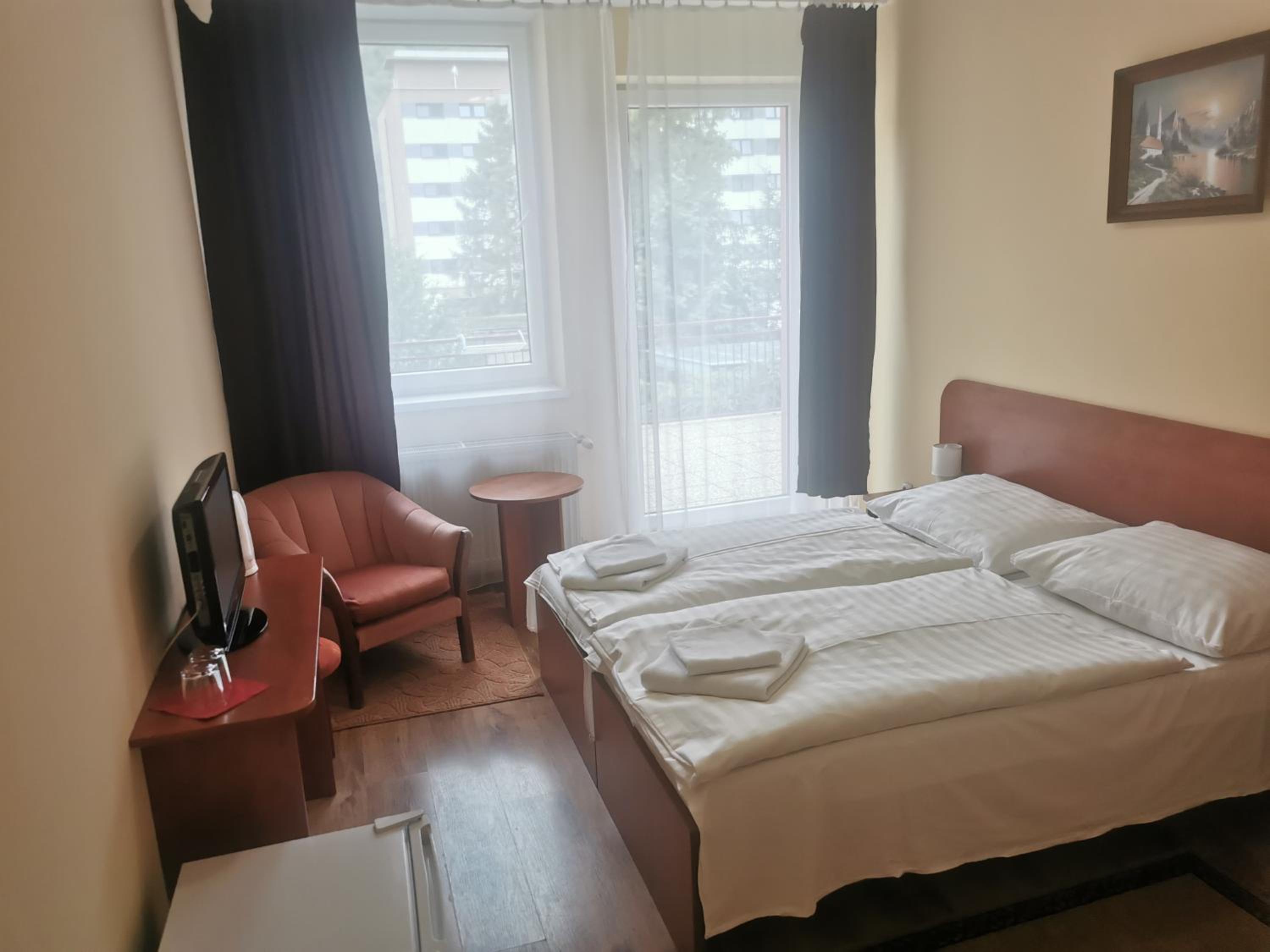 Double or Twin Room with Terrace