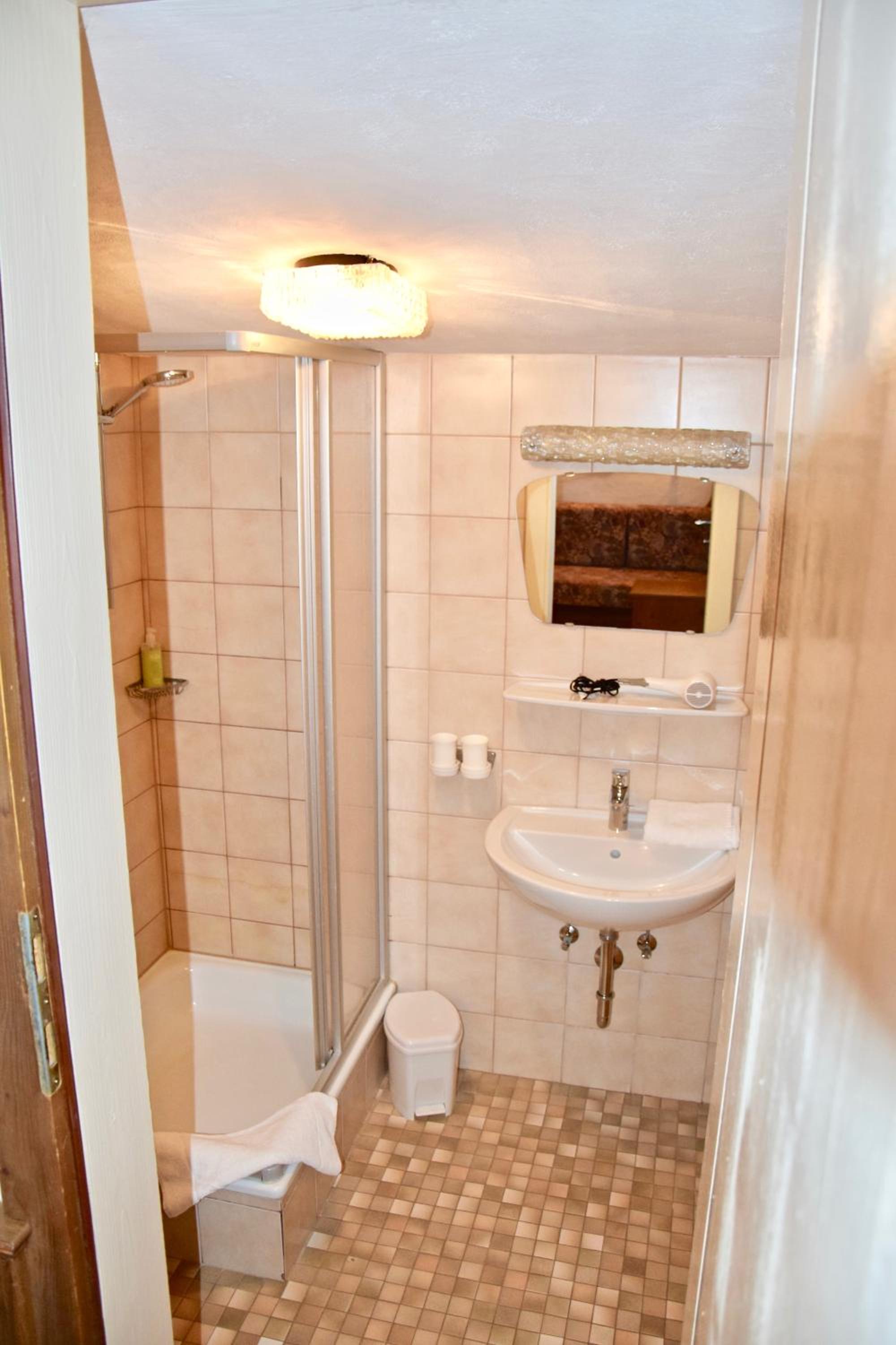 Single Room photo 2