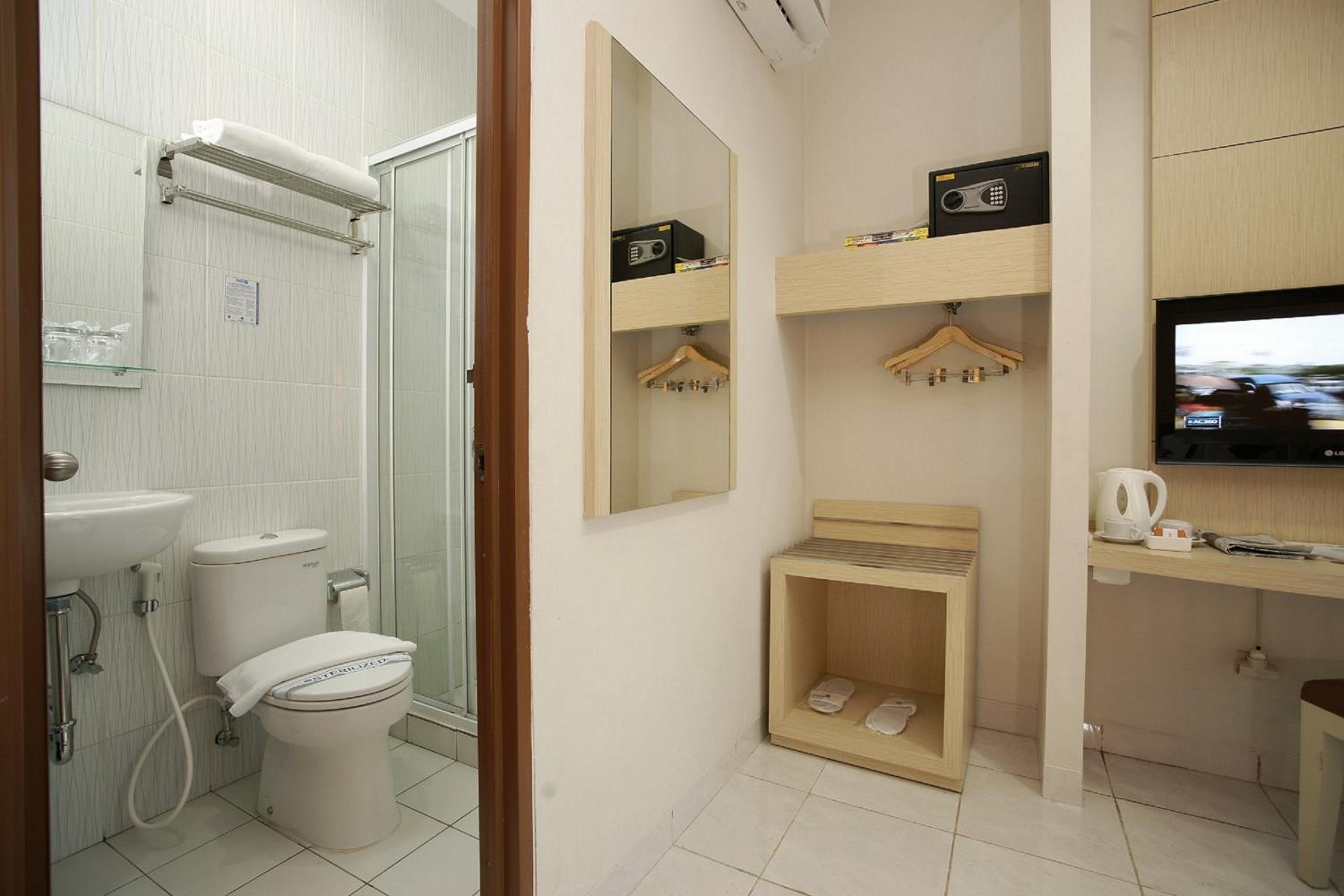 Deluxe Twin Room - Photo 9