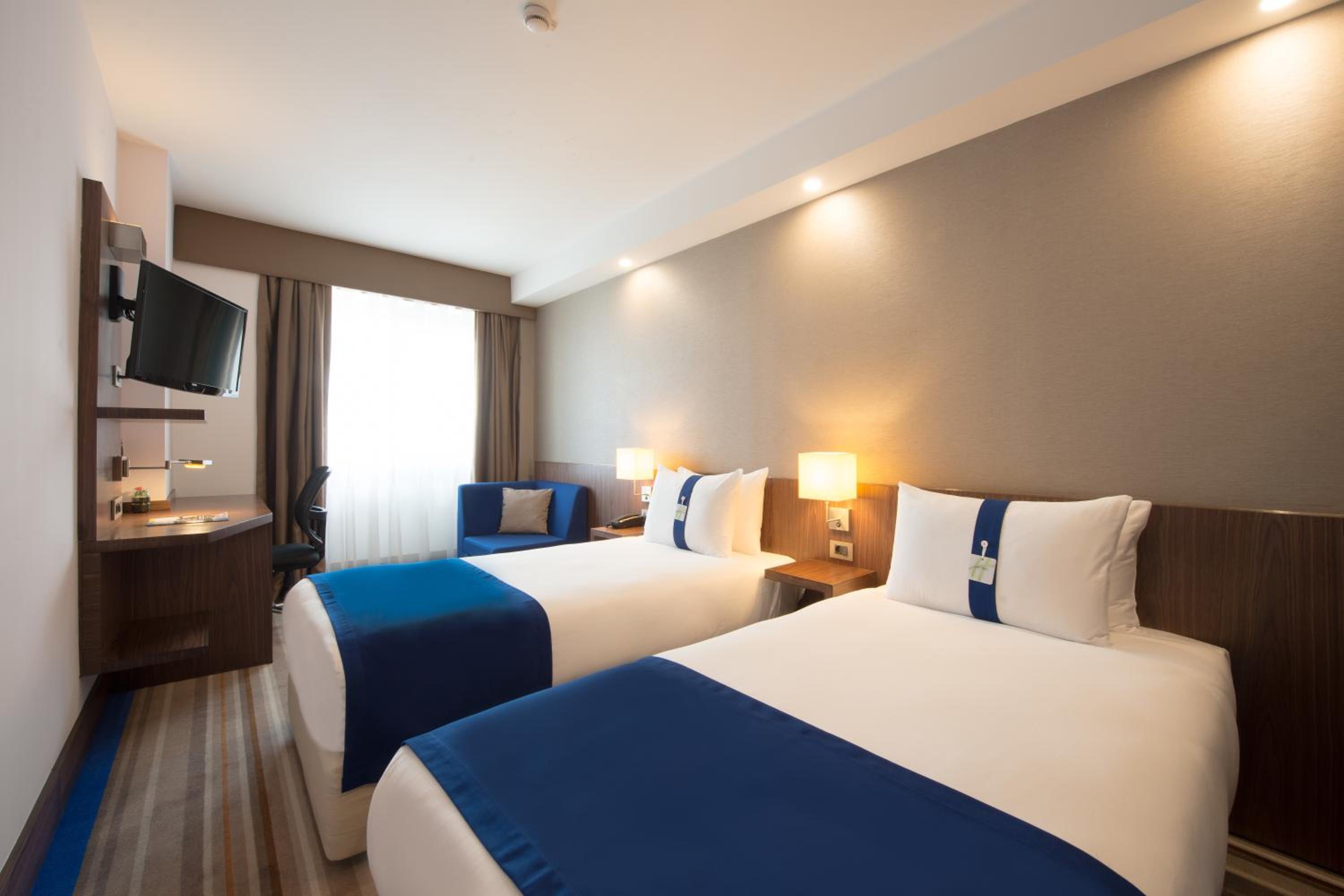 Standard Double or Twin Room photo 2