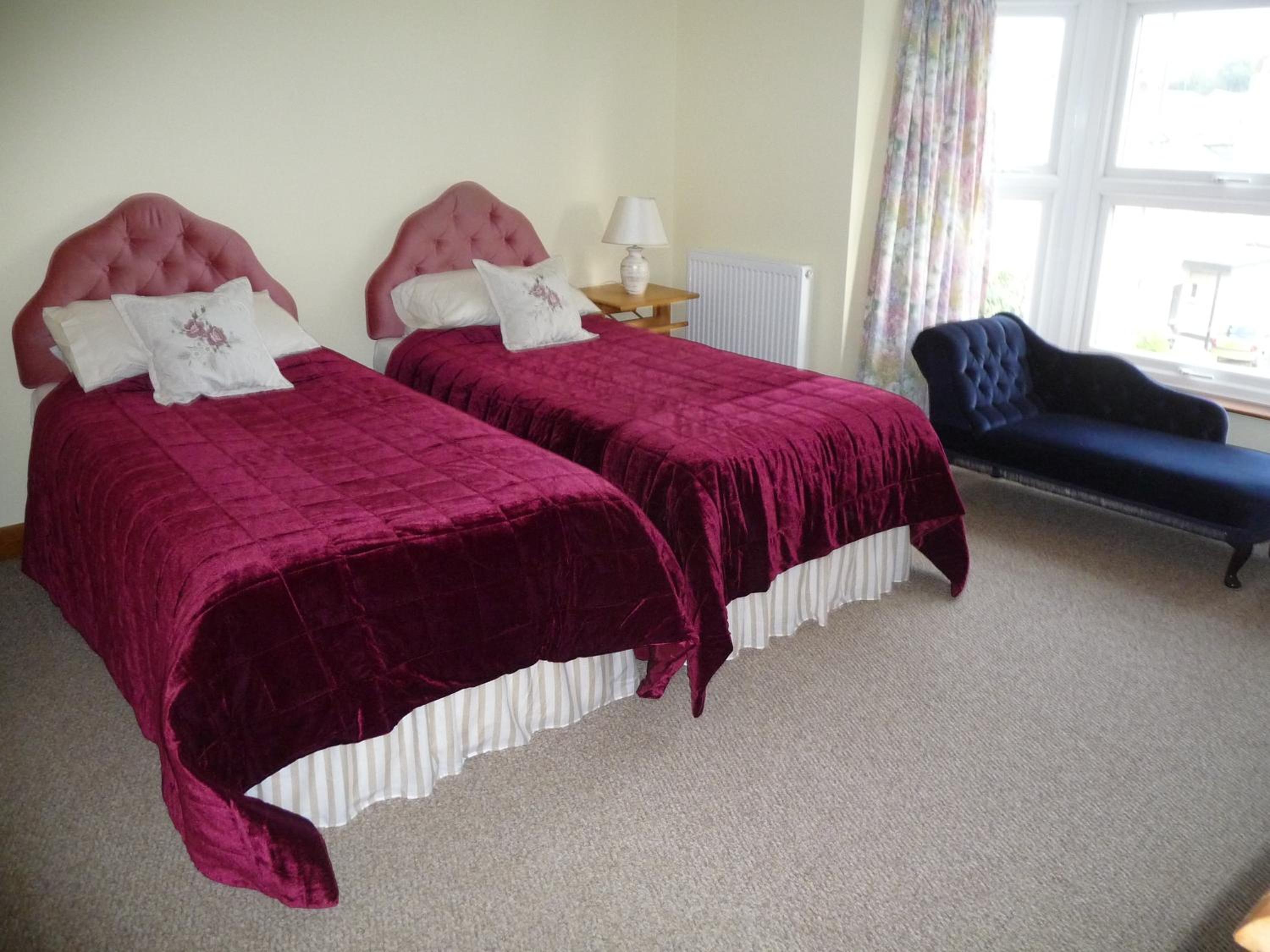 Twin Room with Lake View photo 1