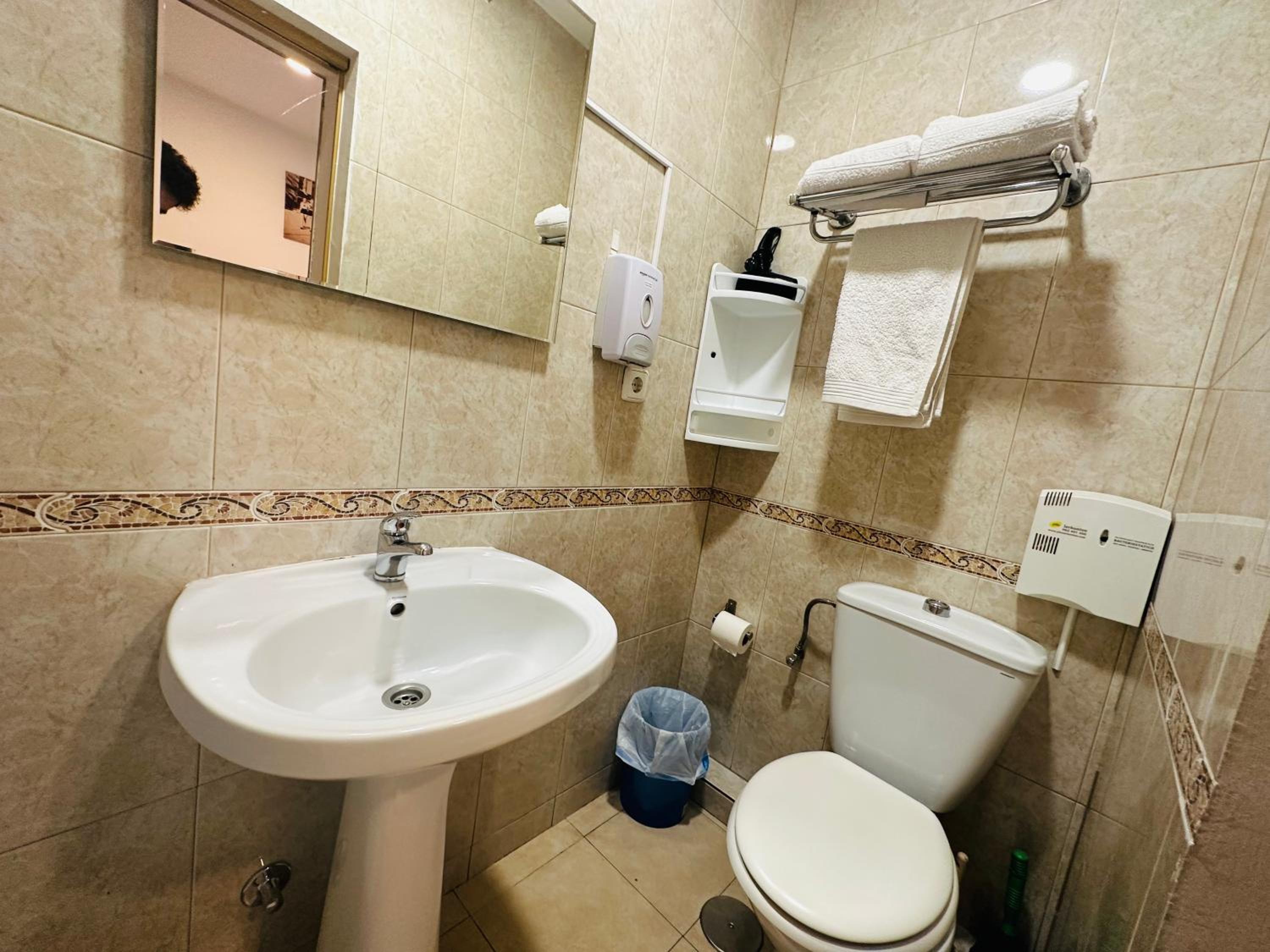Standard Double Room photo 2