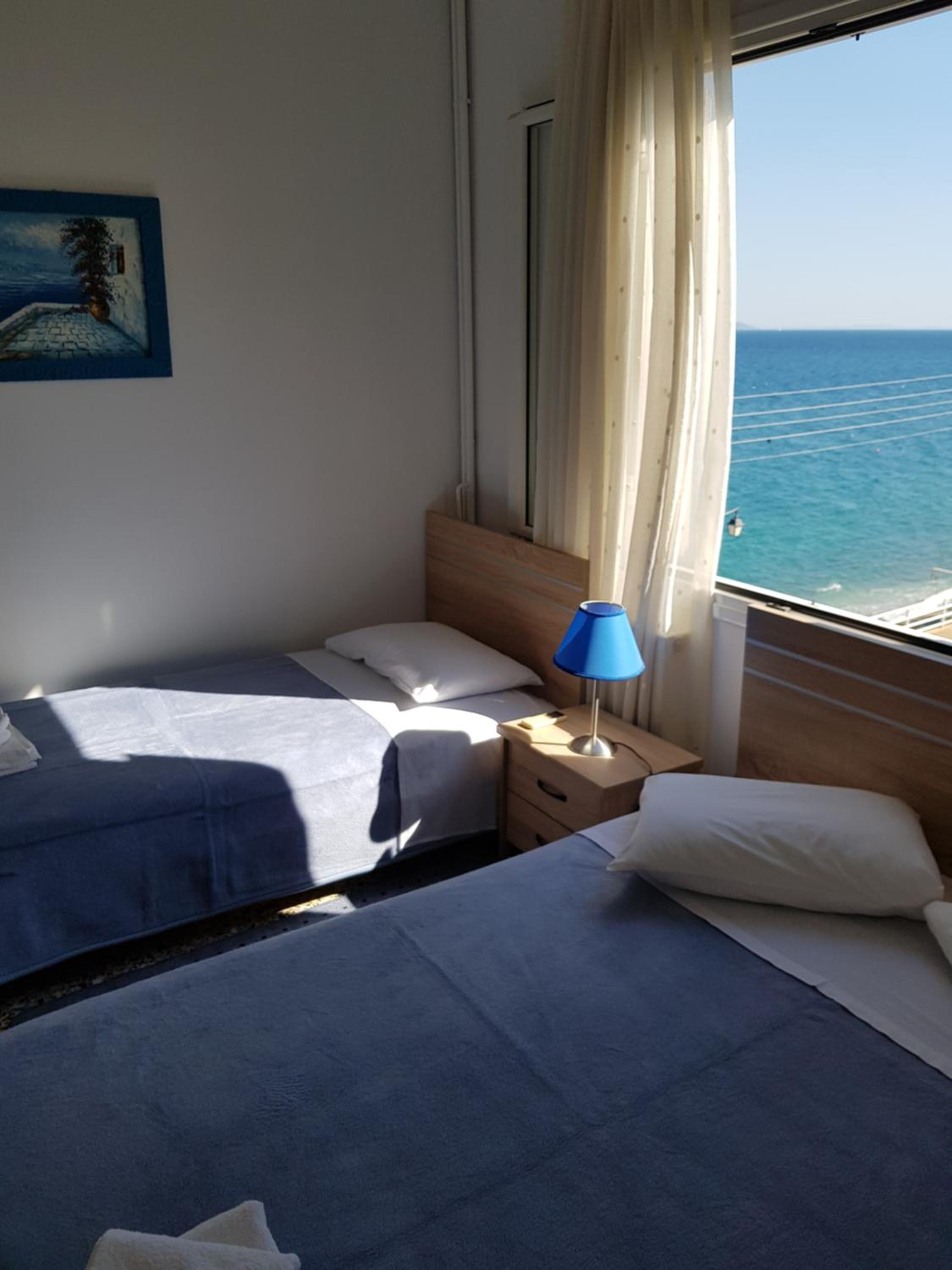 One-Bedroom Apartment with Balcony and Garden View photo 2