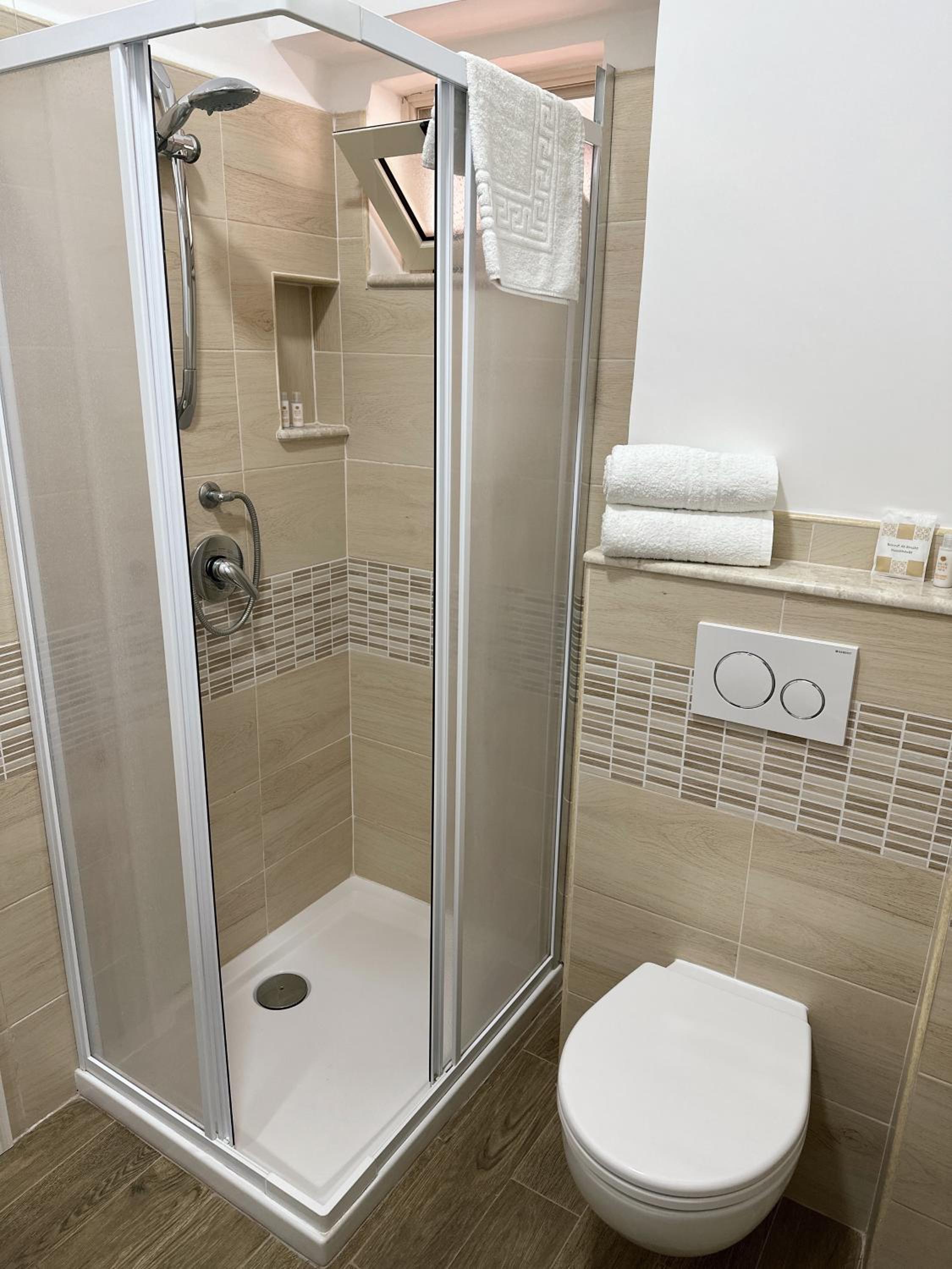 Economy Double Room - Photo 2