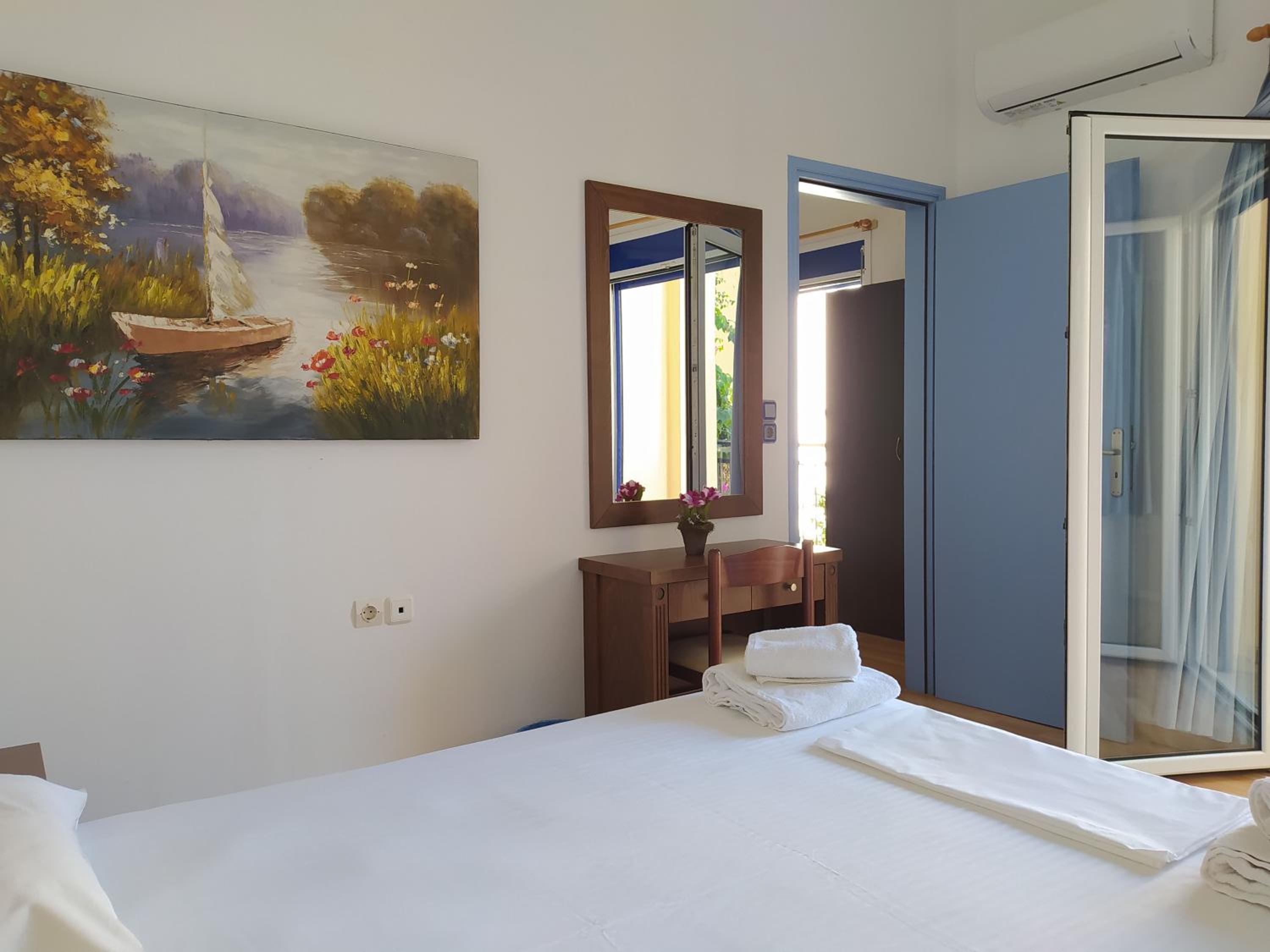 One-Bedroom Apartment - Photo 17