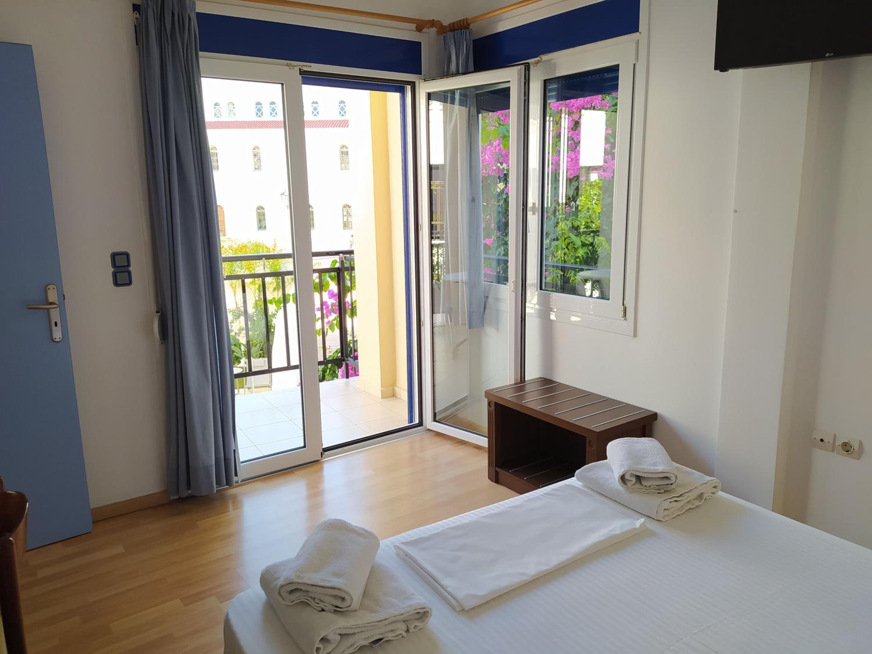 One-Bedroom Apartment - Photo 19