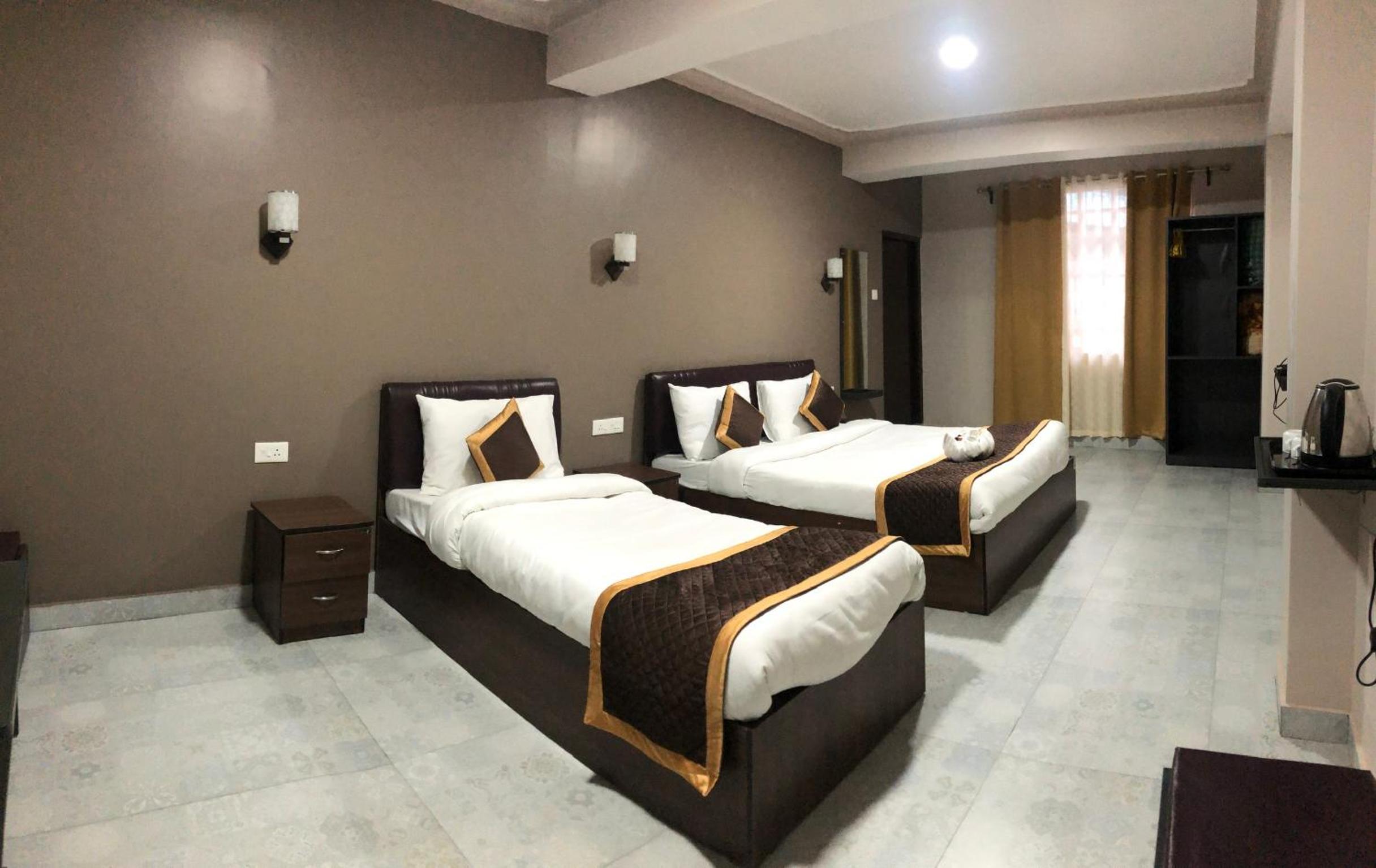 Deluxe Triple Room