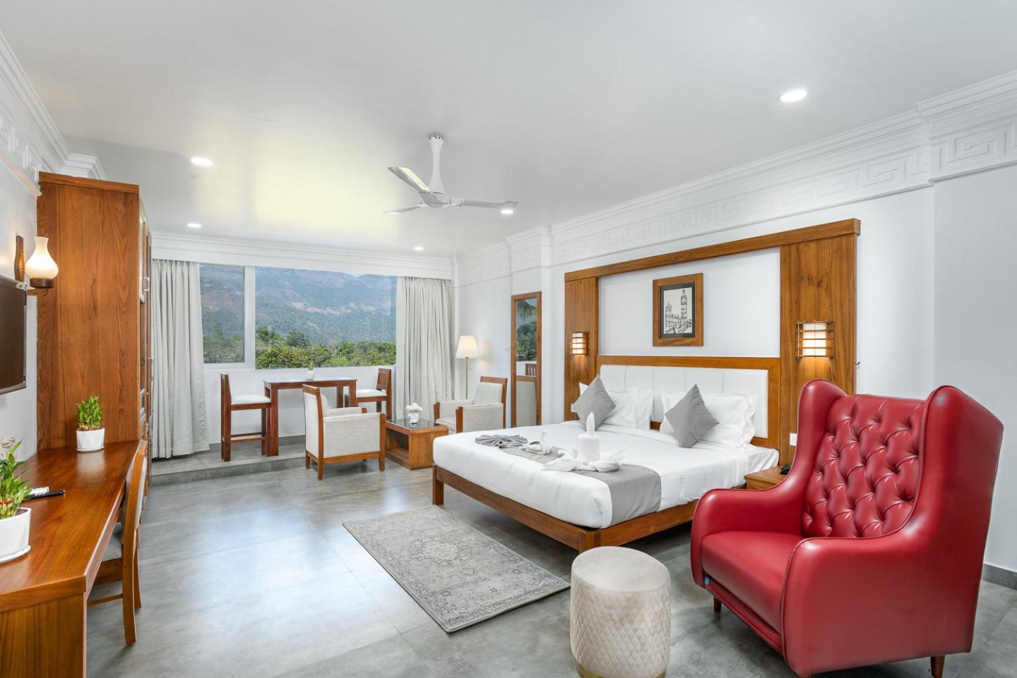 Junior Suite with Mountain View photo 1