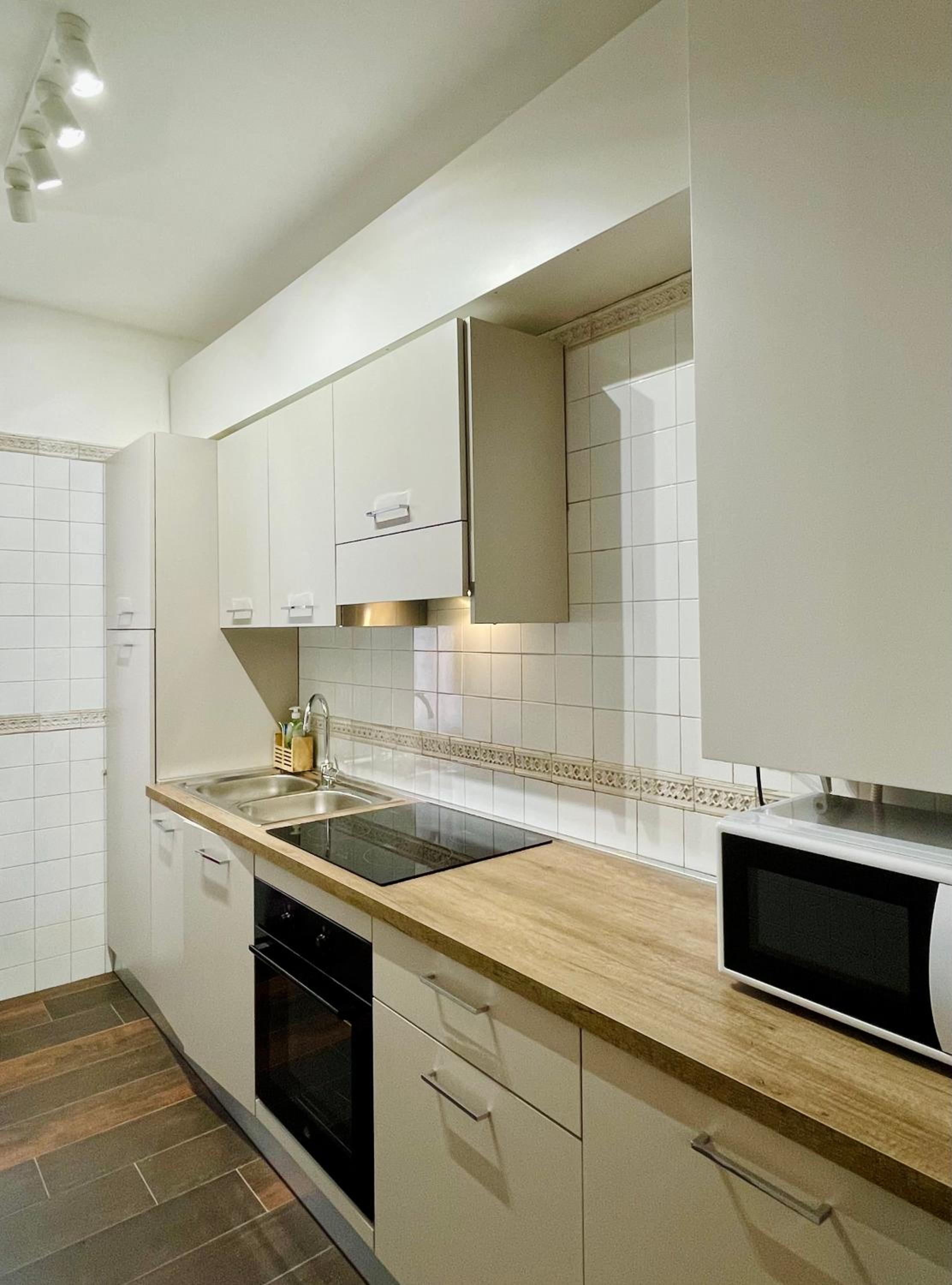 Apartment photo 3
