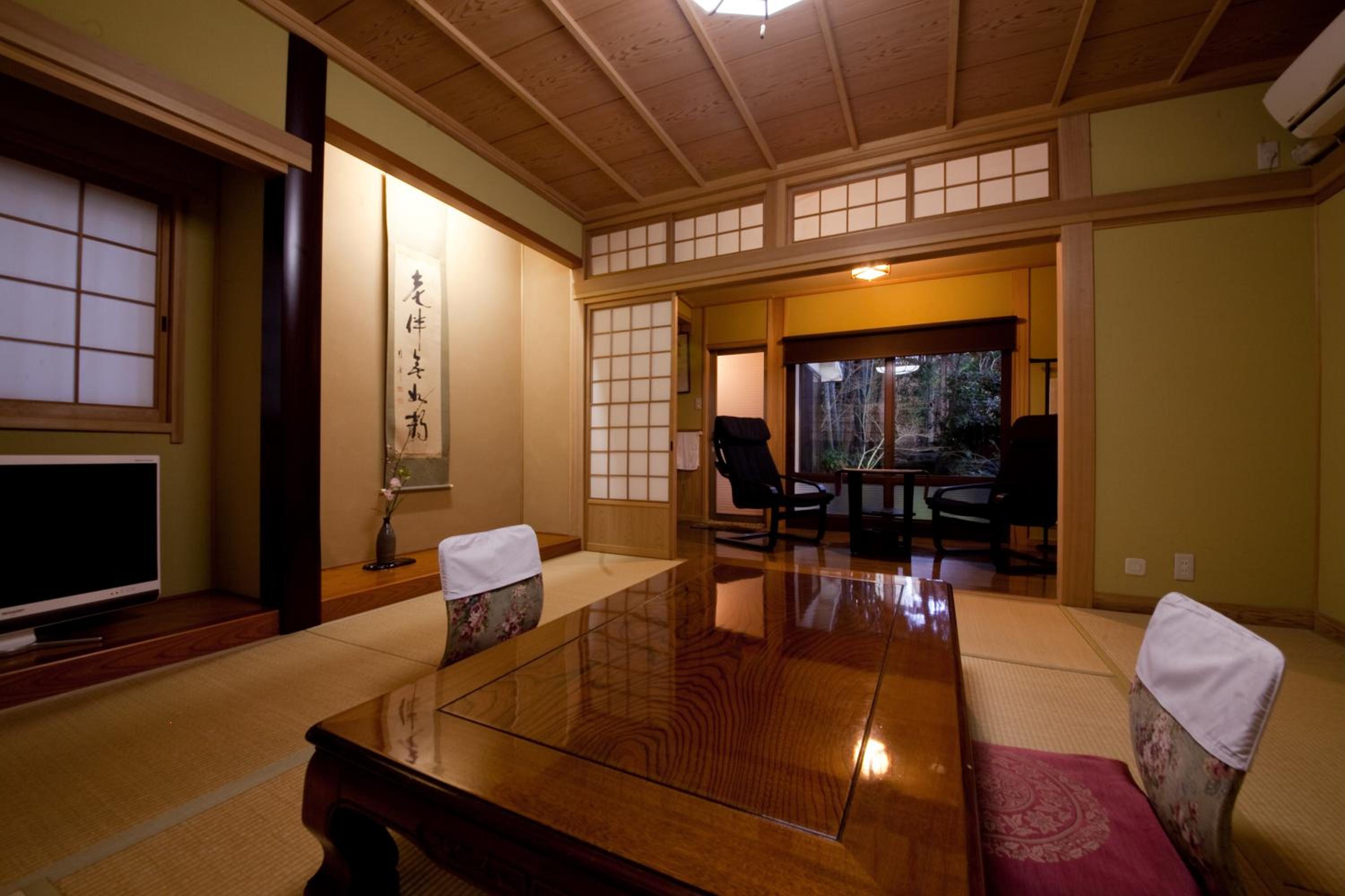 Japanese-Style Superior Room with Open-Air Bath photo 1