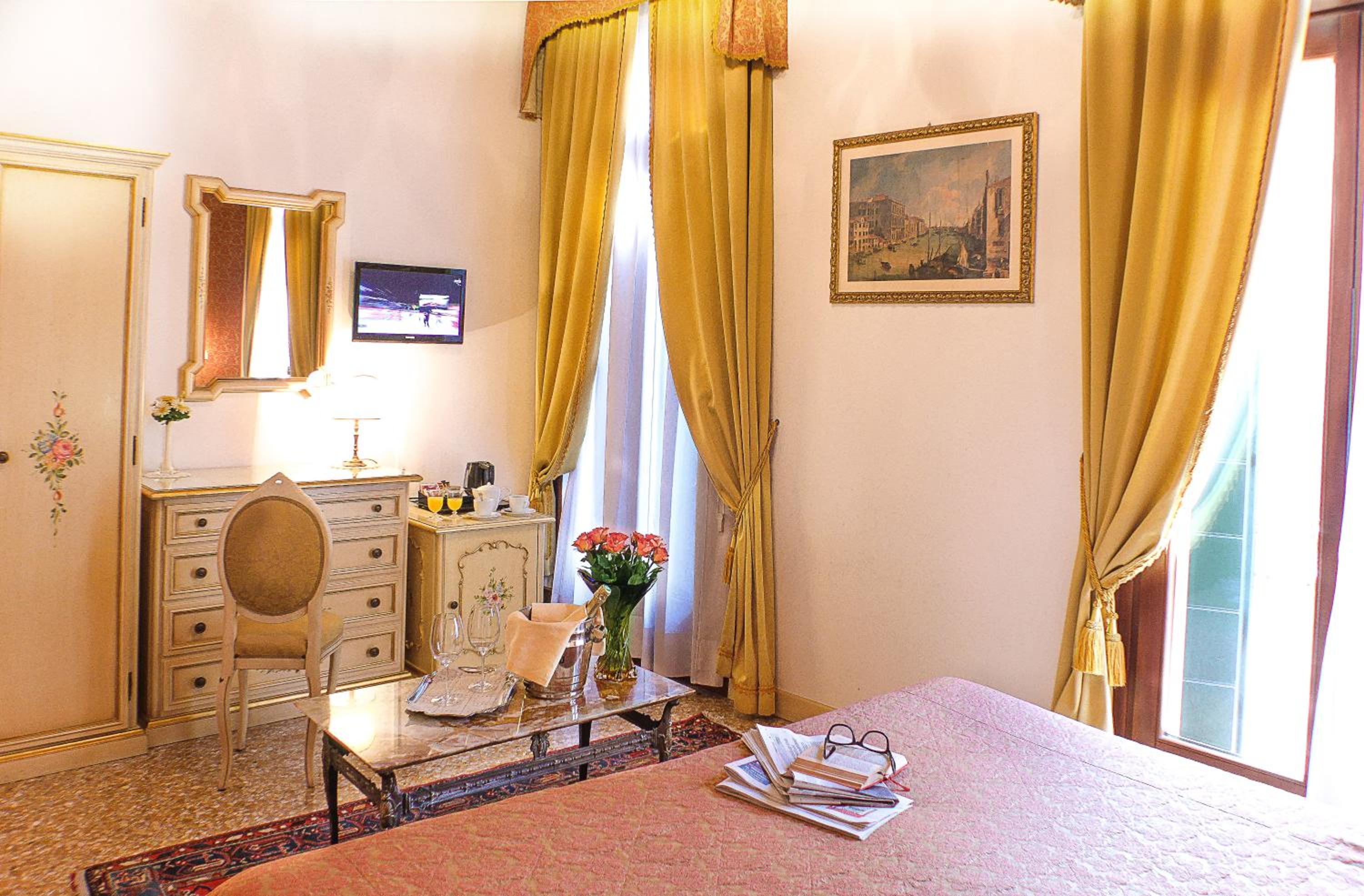 Superior Double Room photo 2