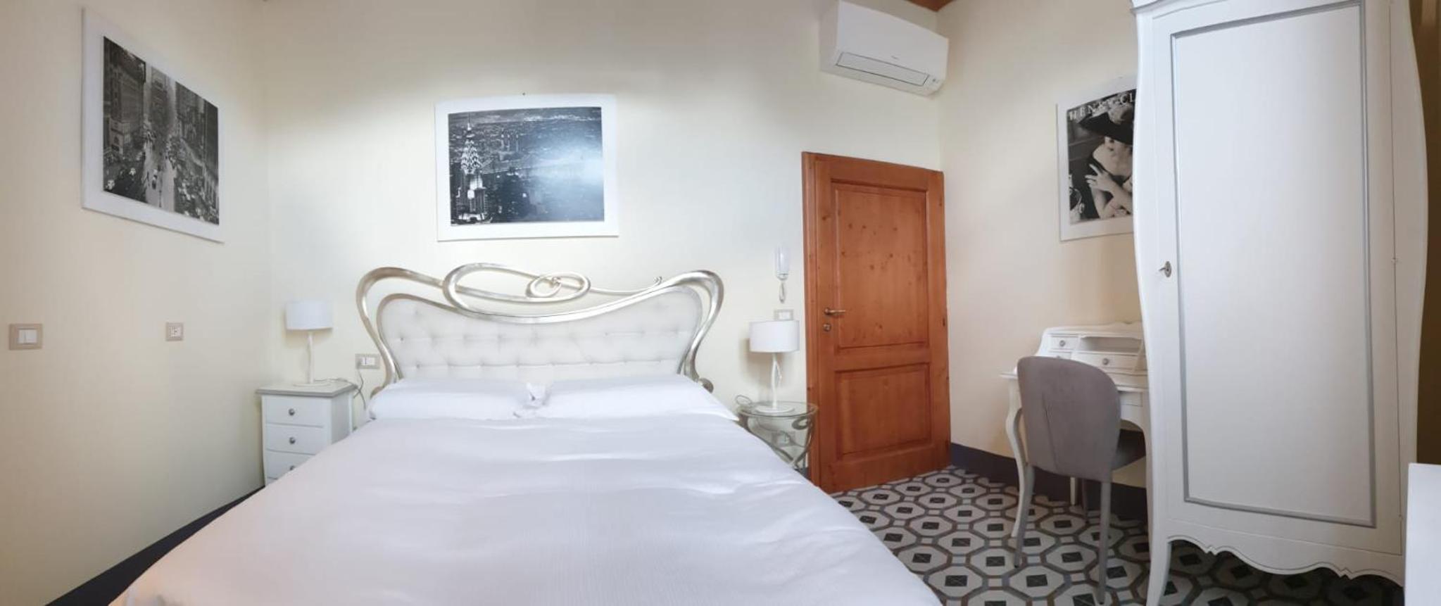 Double Room photo 1