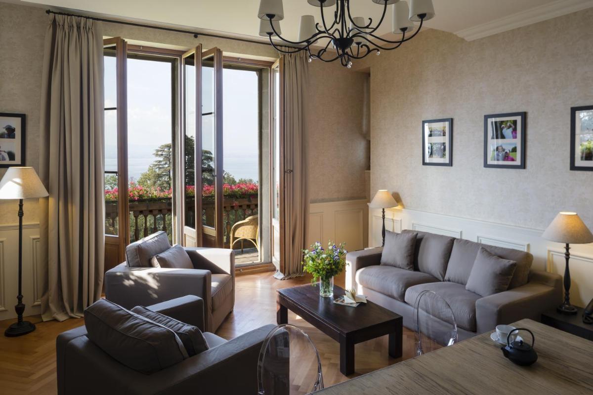 Suite with Lake View - Photo 2