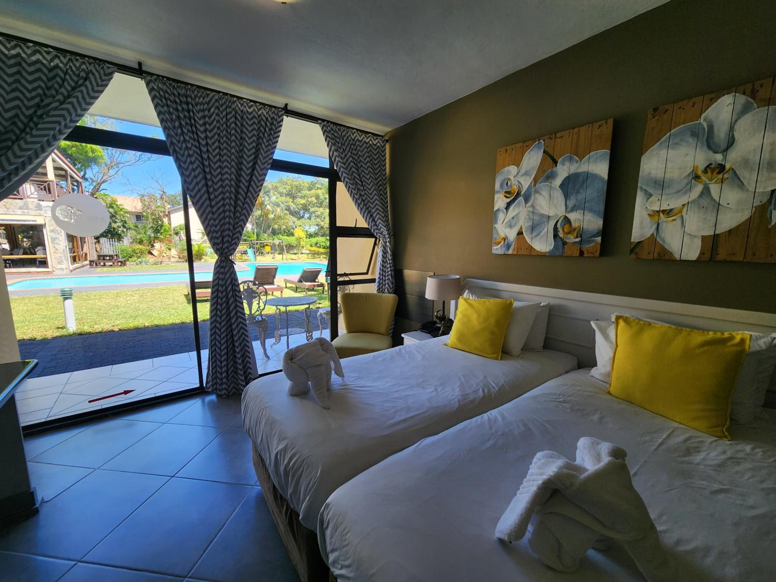 Twin Room - Interleading