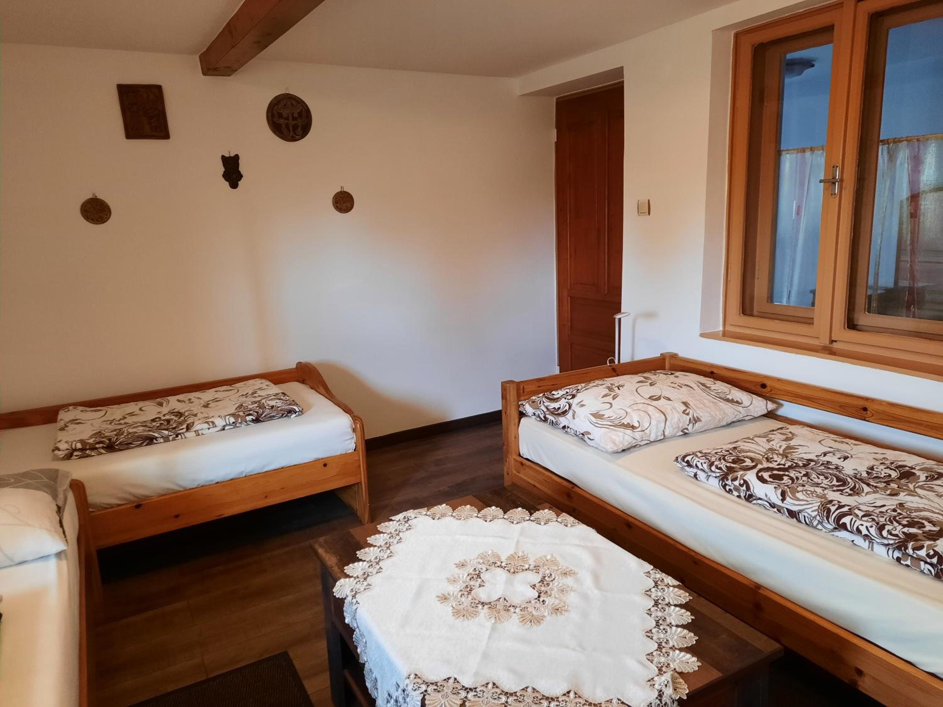 Quadruple Room with Bathroom - Photo 1