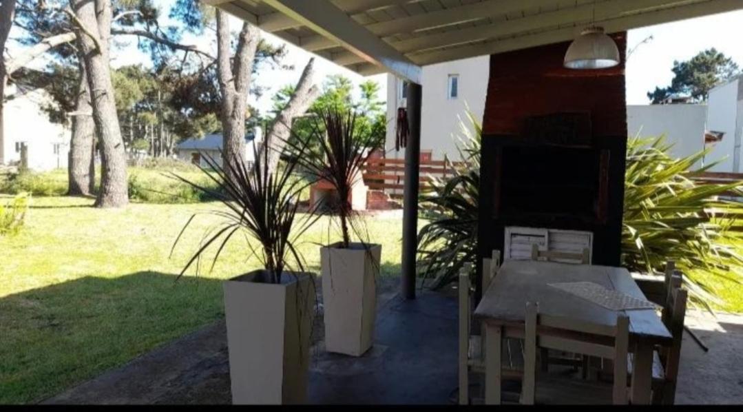 One-Bedroom House photo 2