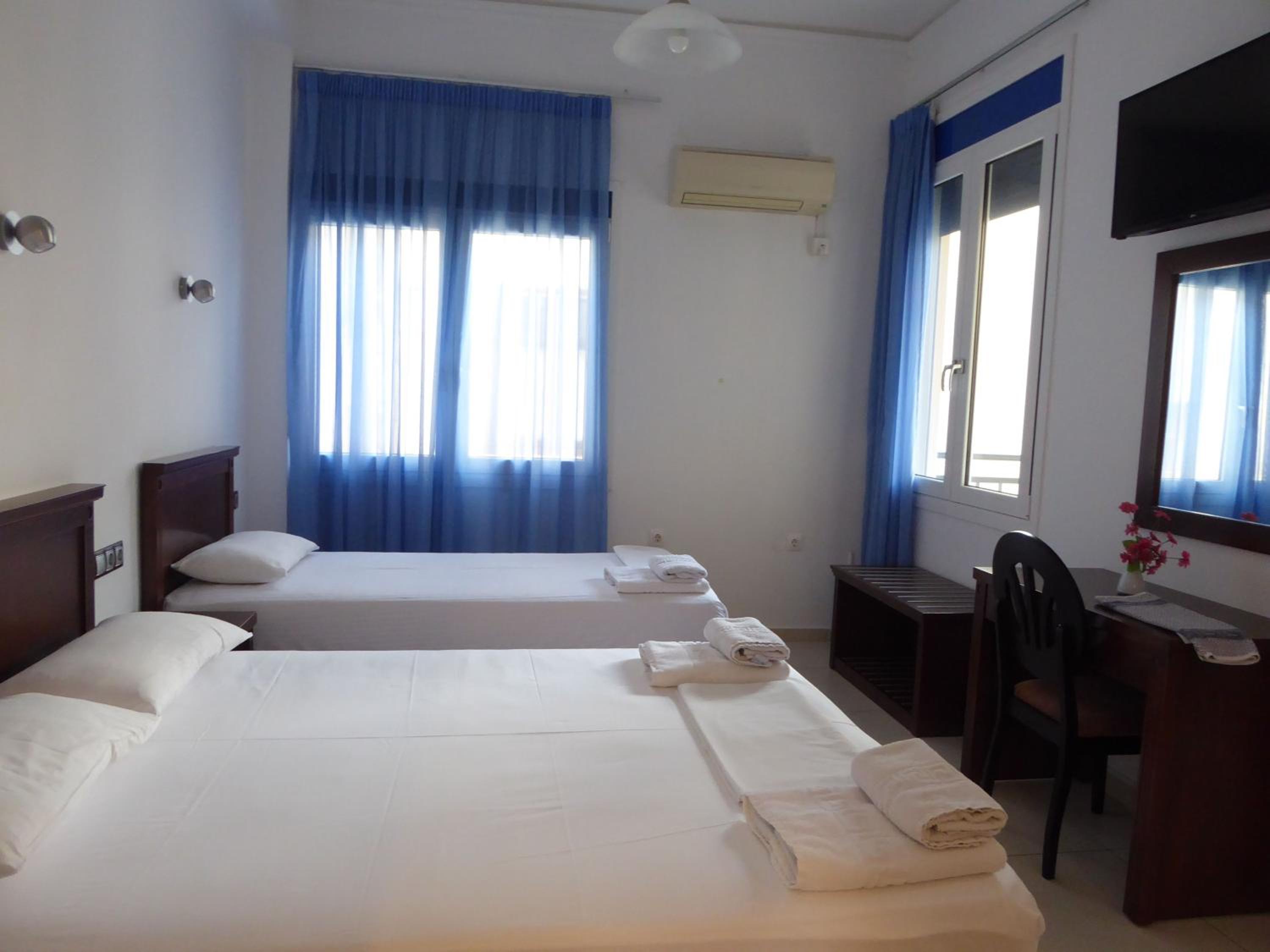 One-Bedroom Apartment - Photo 1