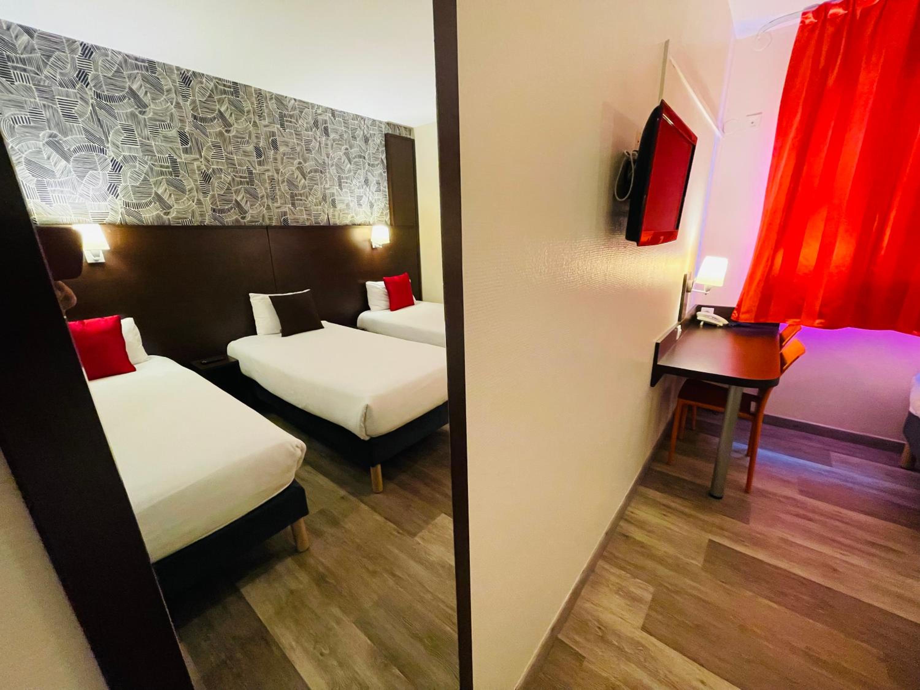 3 Single Beds - Photo 4