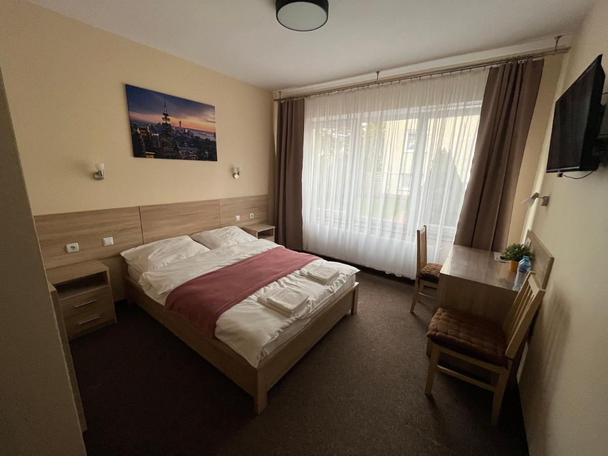 Standard Double Room photo 3
