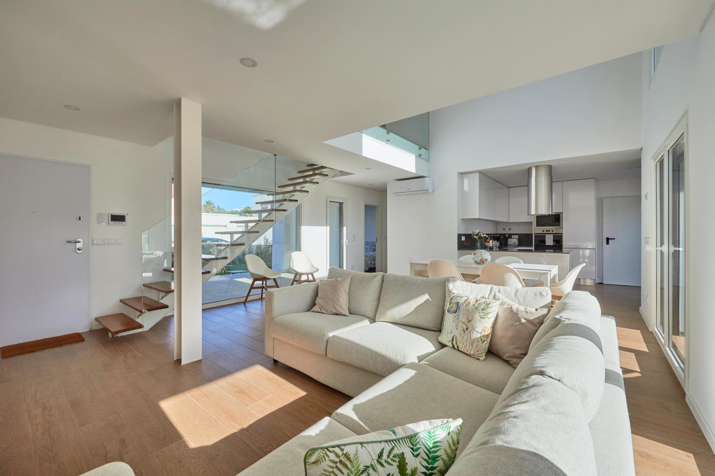 Villa photo 1