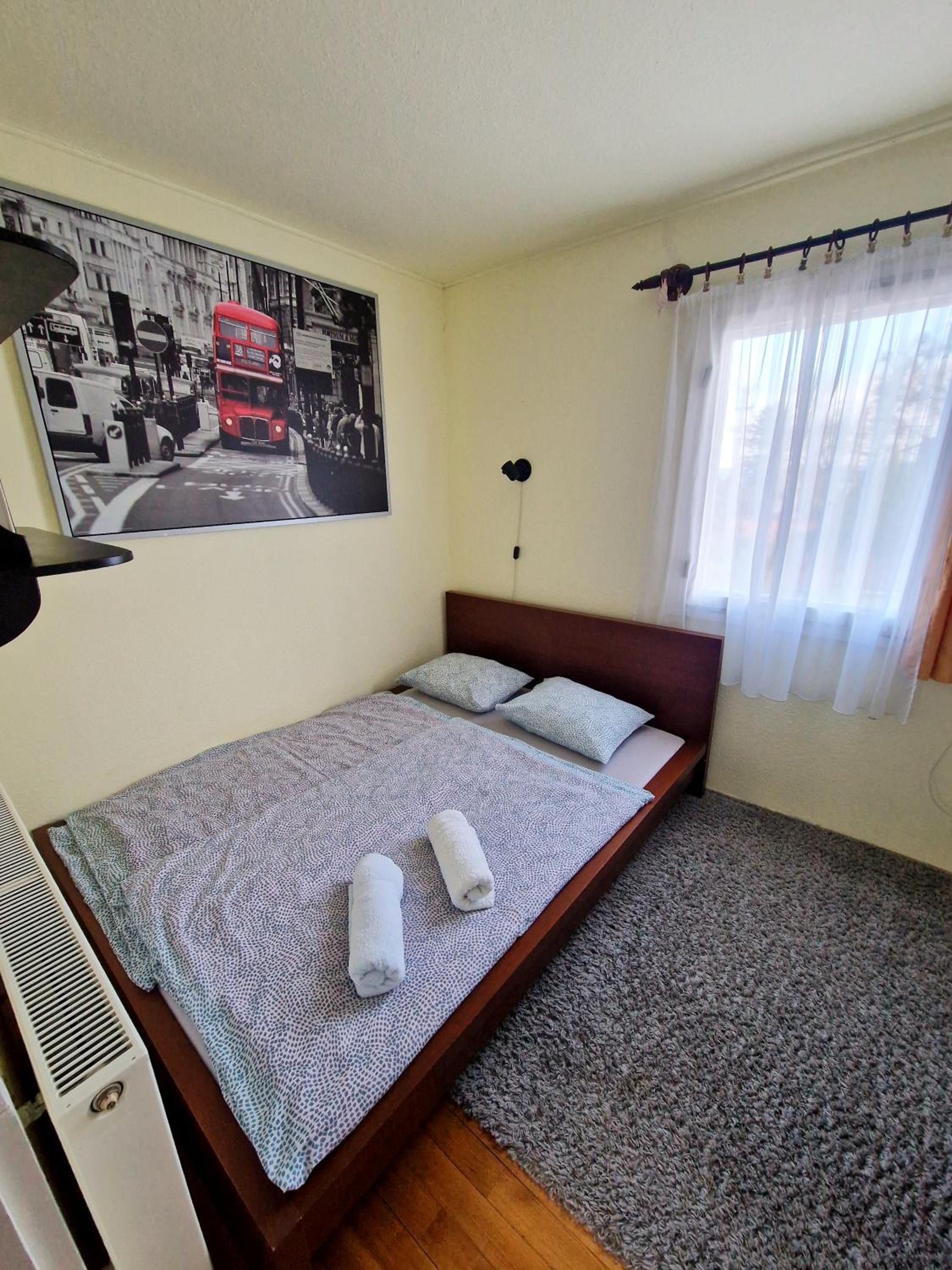Three-Bedroom House - Photo 9