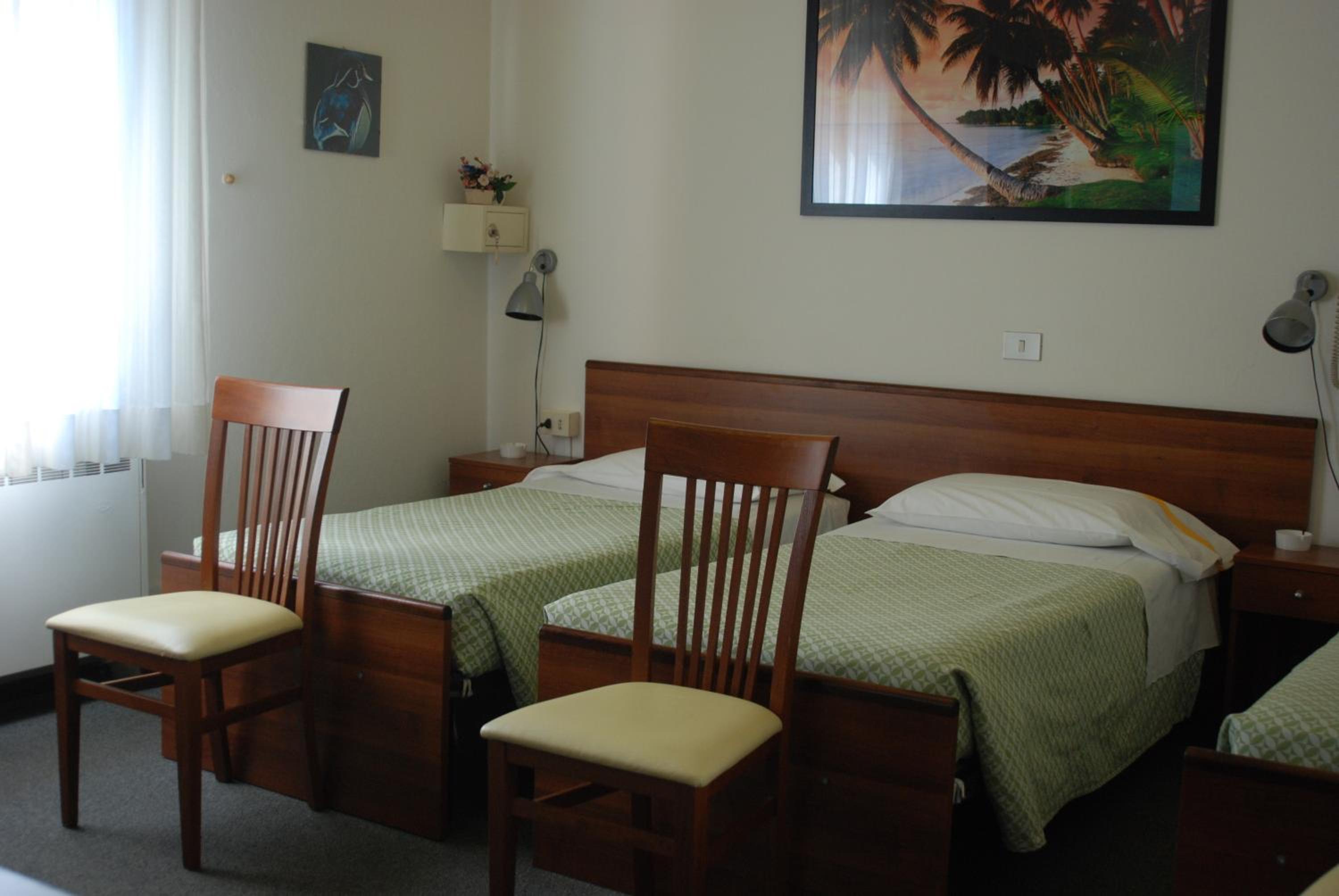 Triple Room - Photo 1