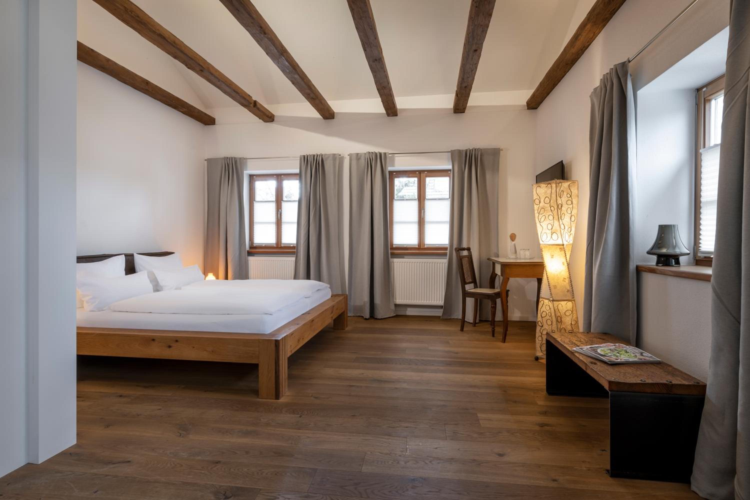 Double Room with Private Bathroom photo 1