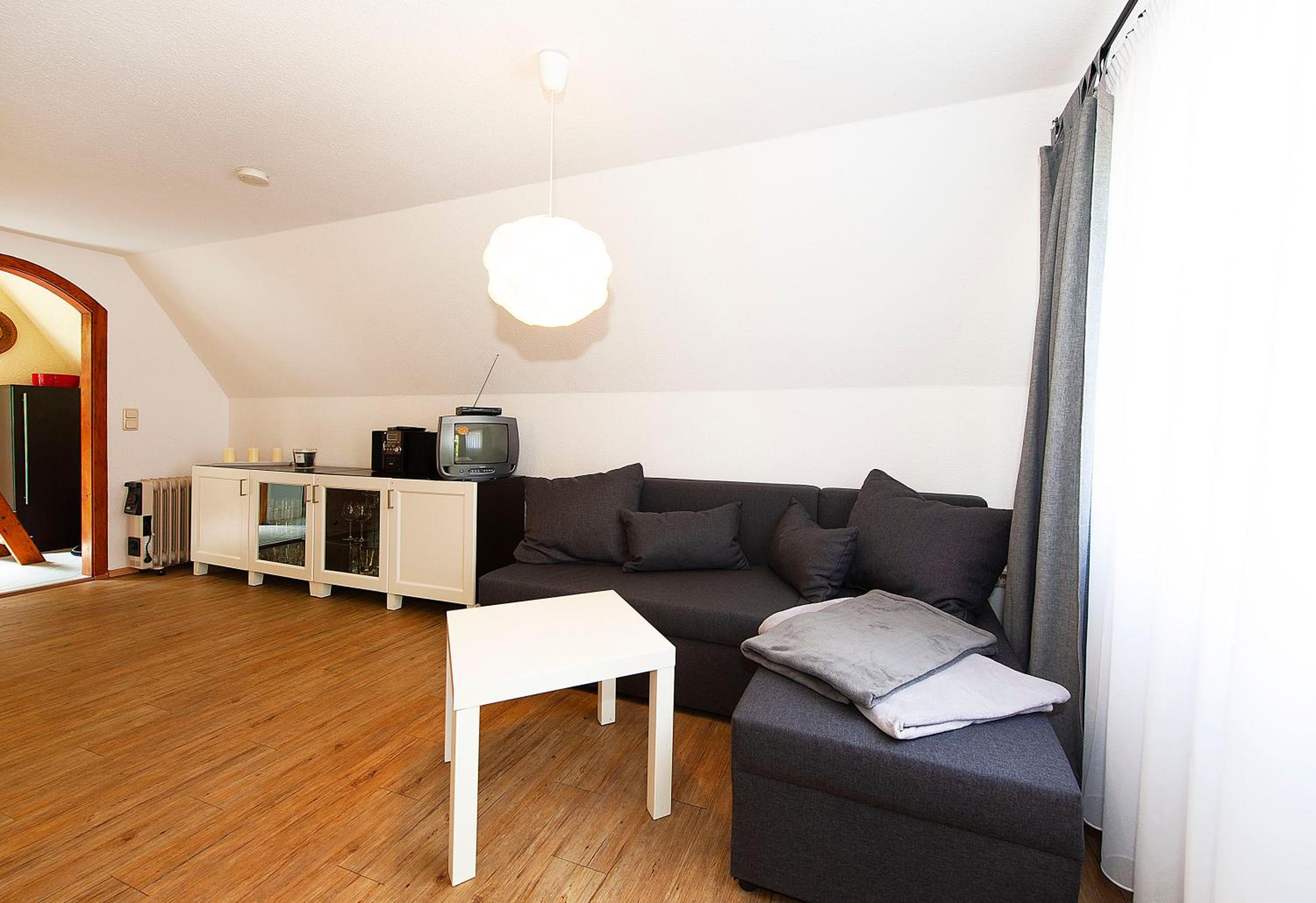 One-Bedroom House photo 1