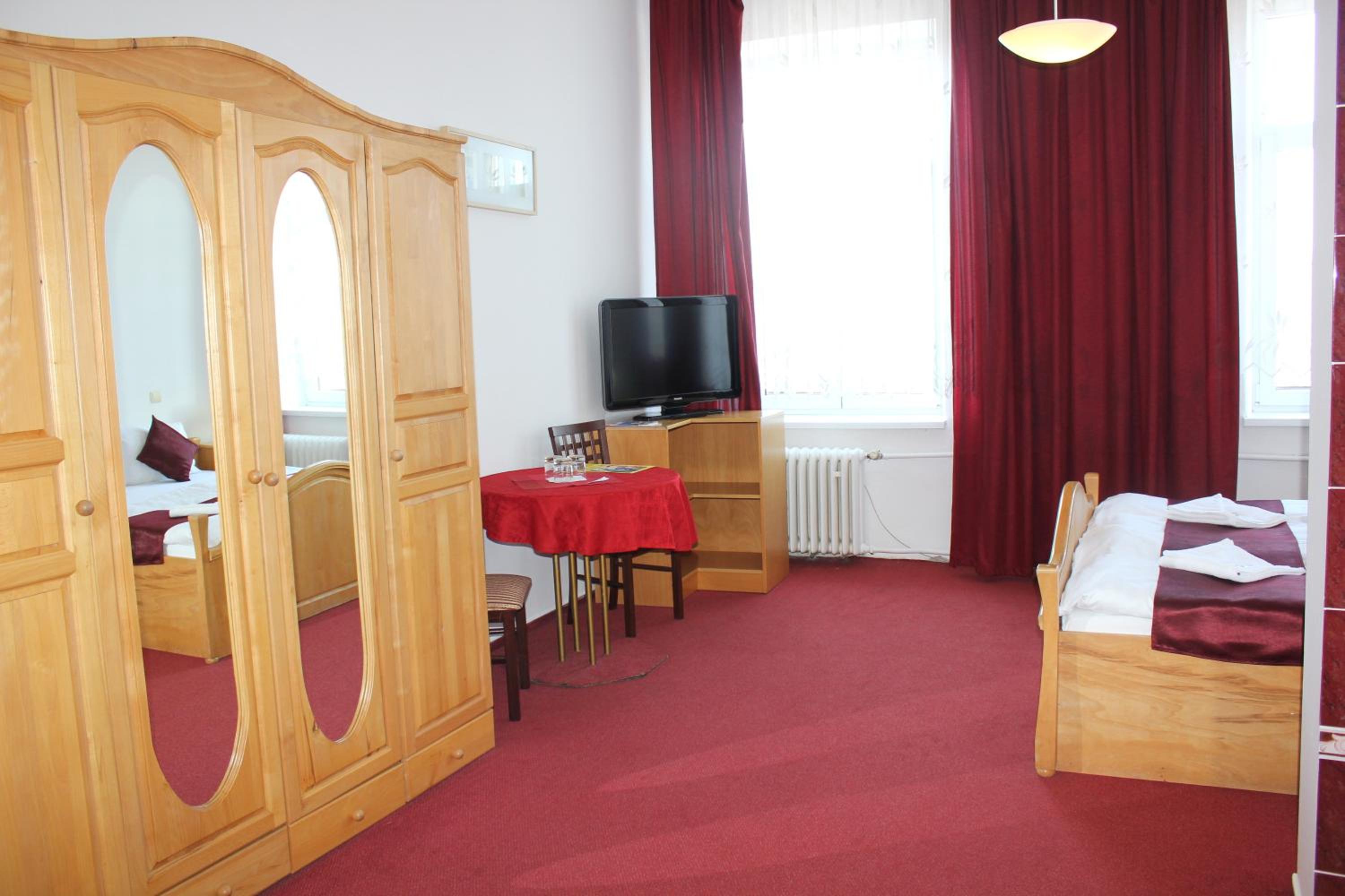 Triple Room - Photo 3