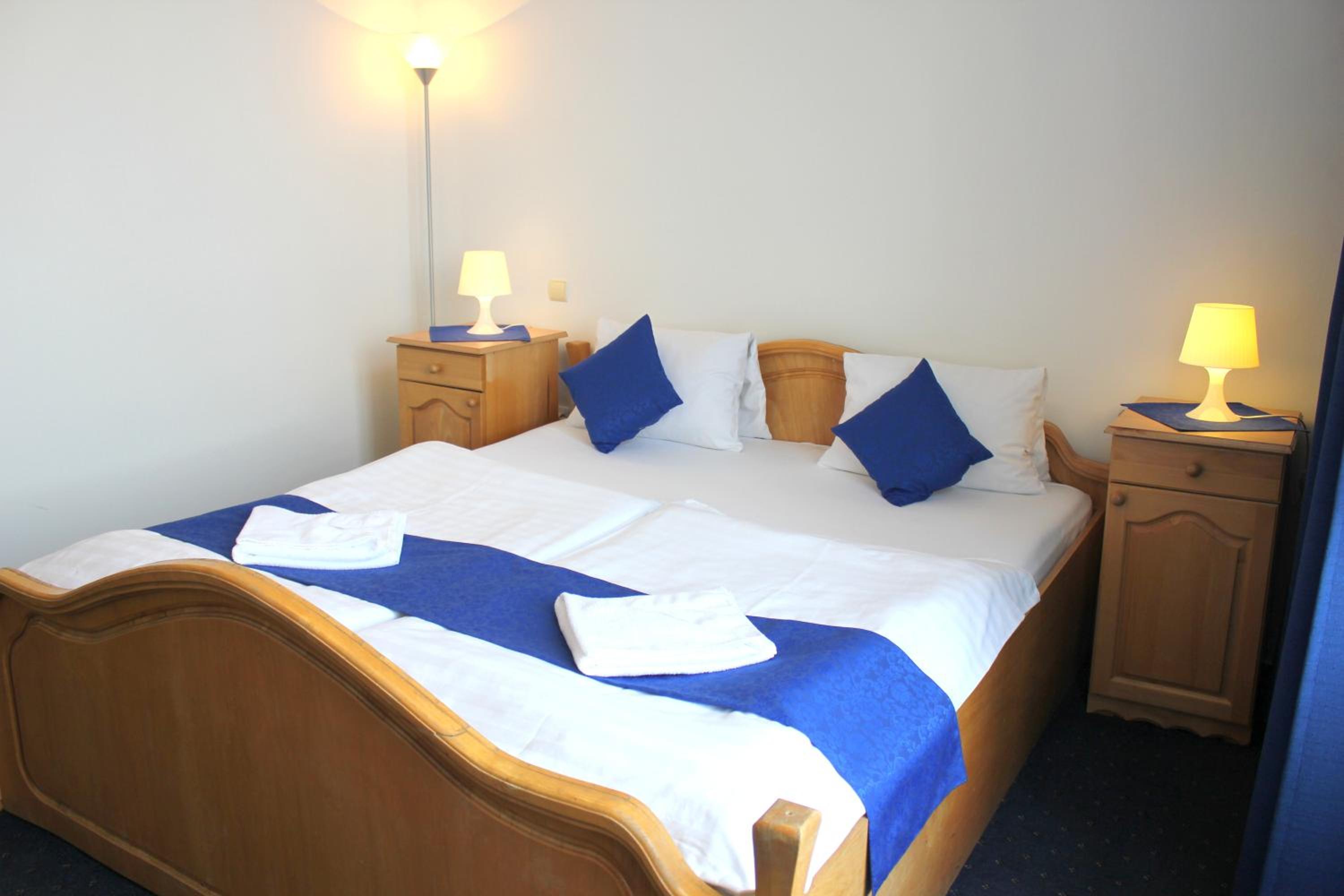 Double Room - Photo 1