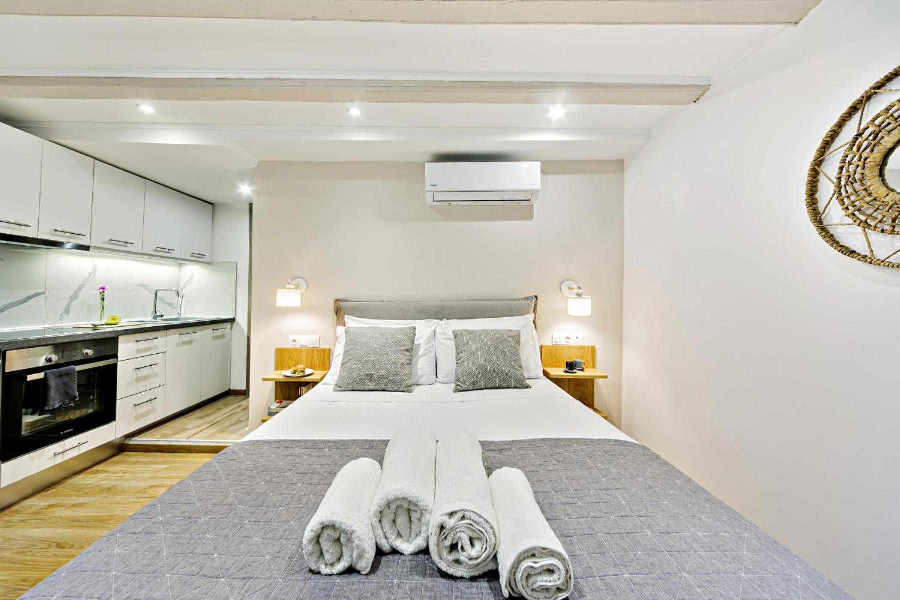 Studio Apartment