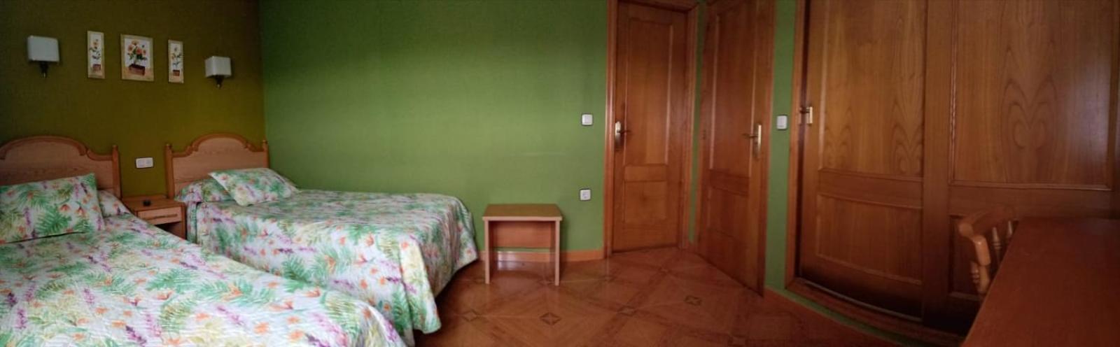 Habitación Doble con Baño Privado