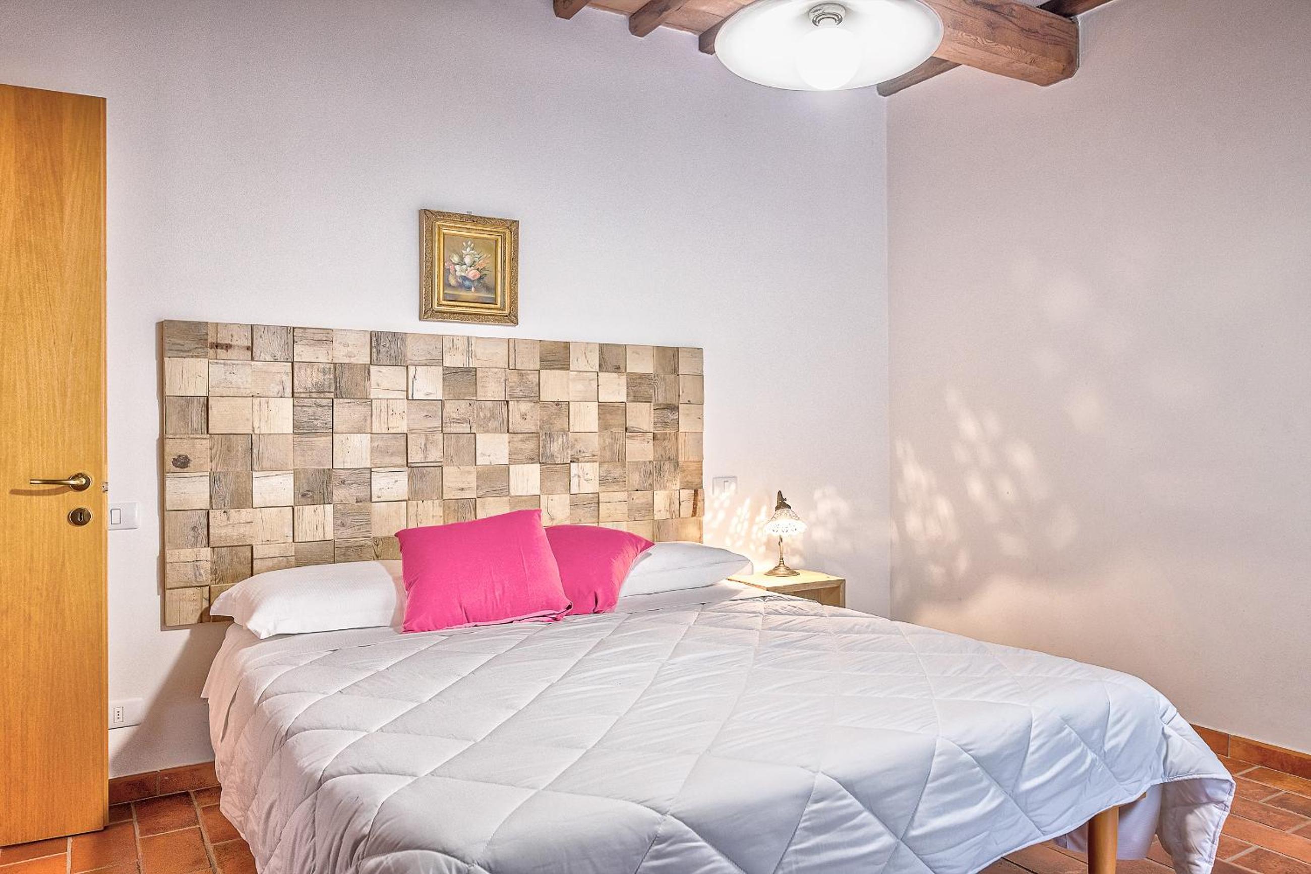One-Bedroom House photo 1