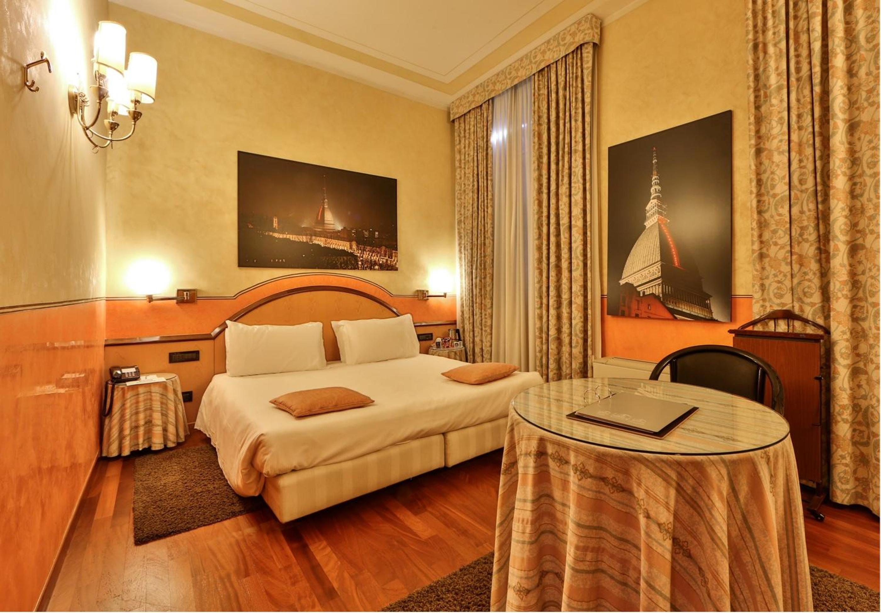 Classic Triple Room - Photo 19