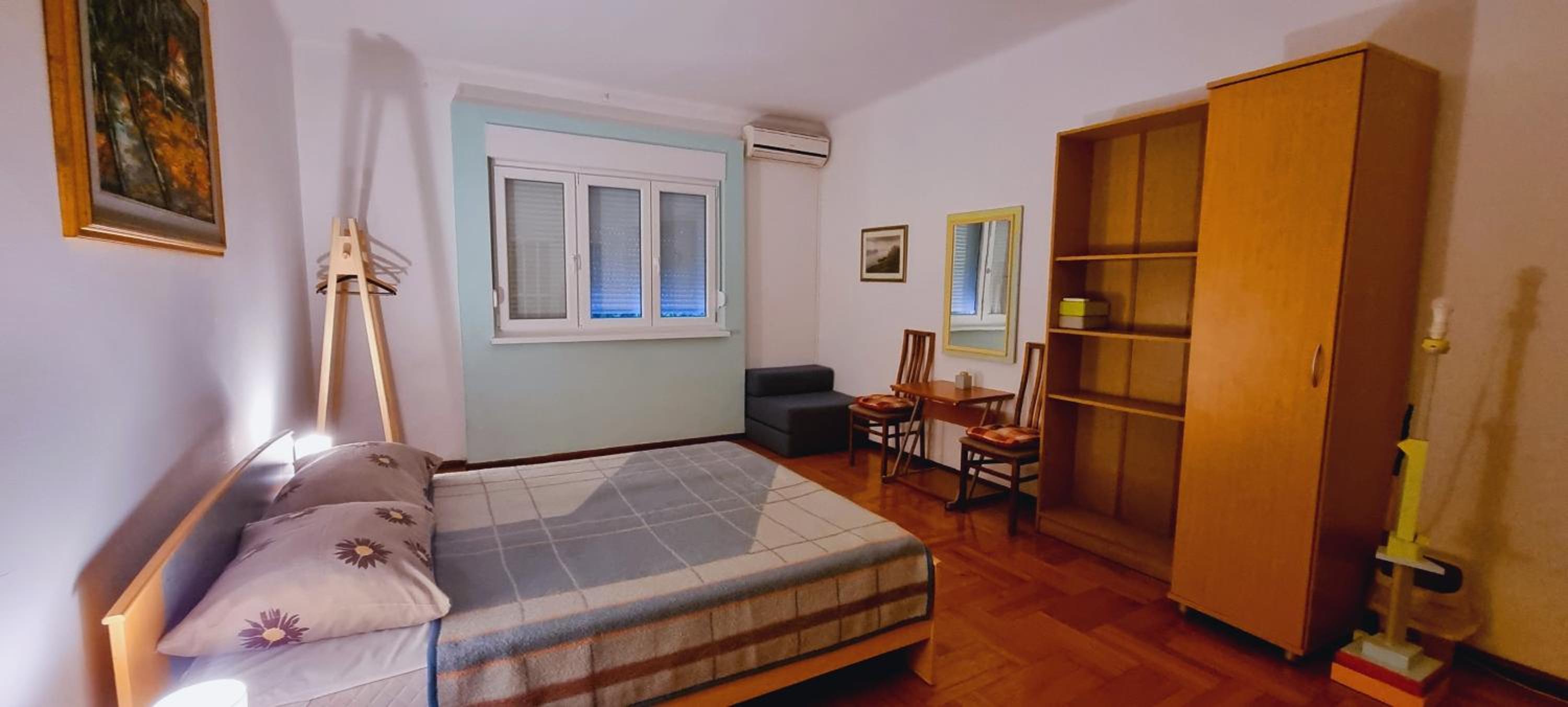 Apartment with Balcony - Photo 22