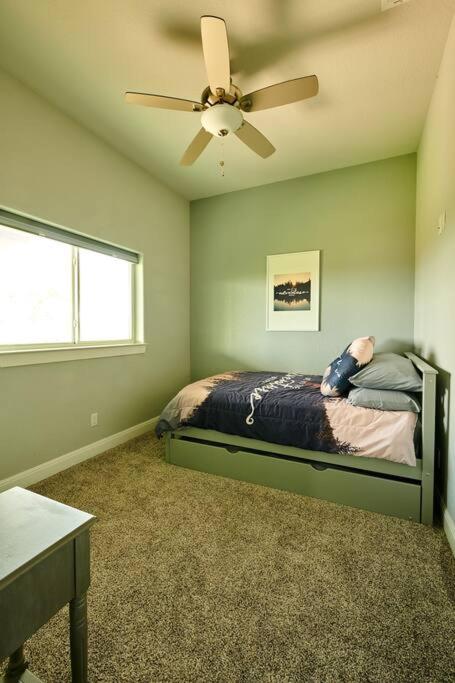 Three-Bedroom House photo 1