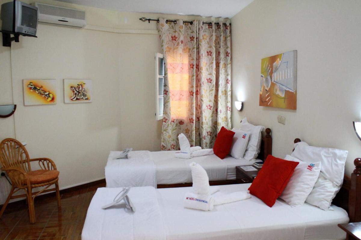 Standard Twin Room photo 2